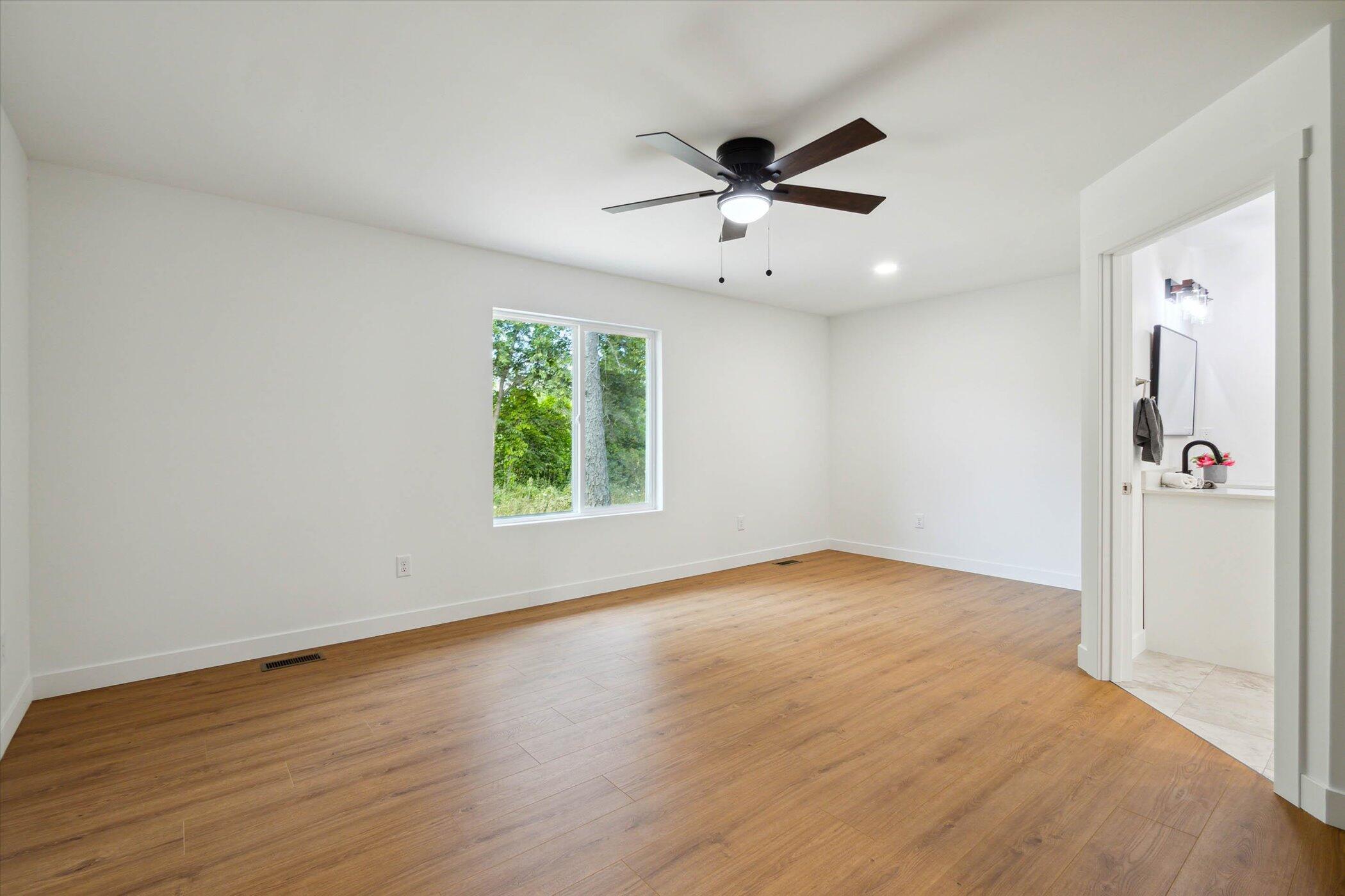 330 Canfield Street Property Photo 14