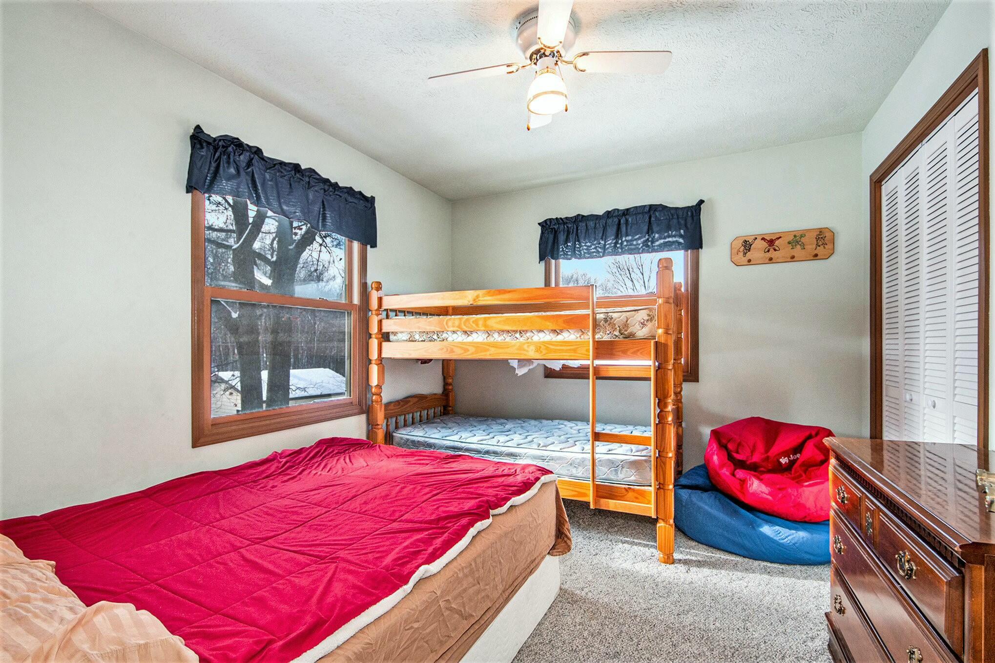 9050 Virginia Avenue Property Photo 23