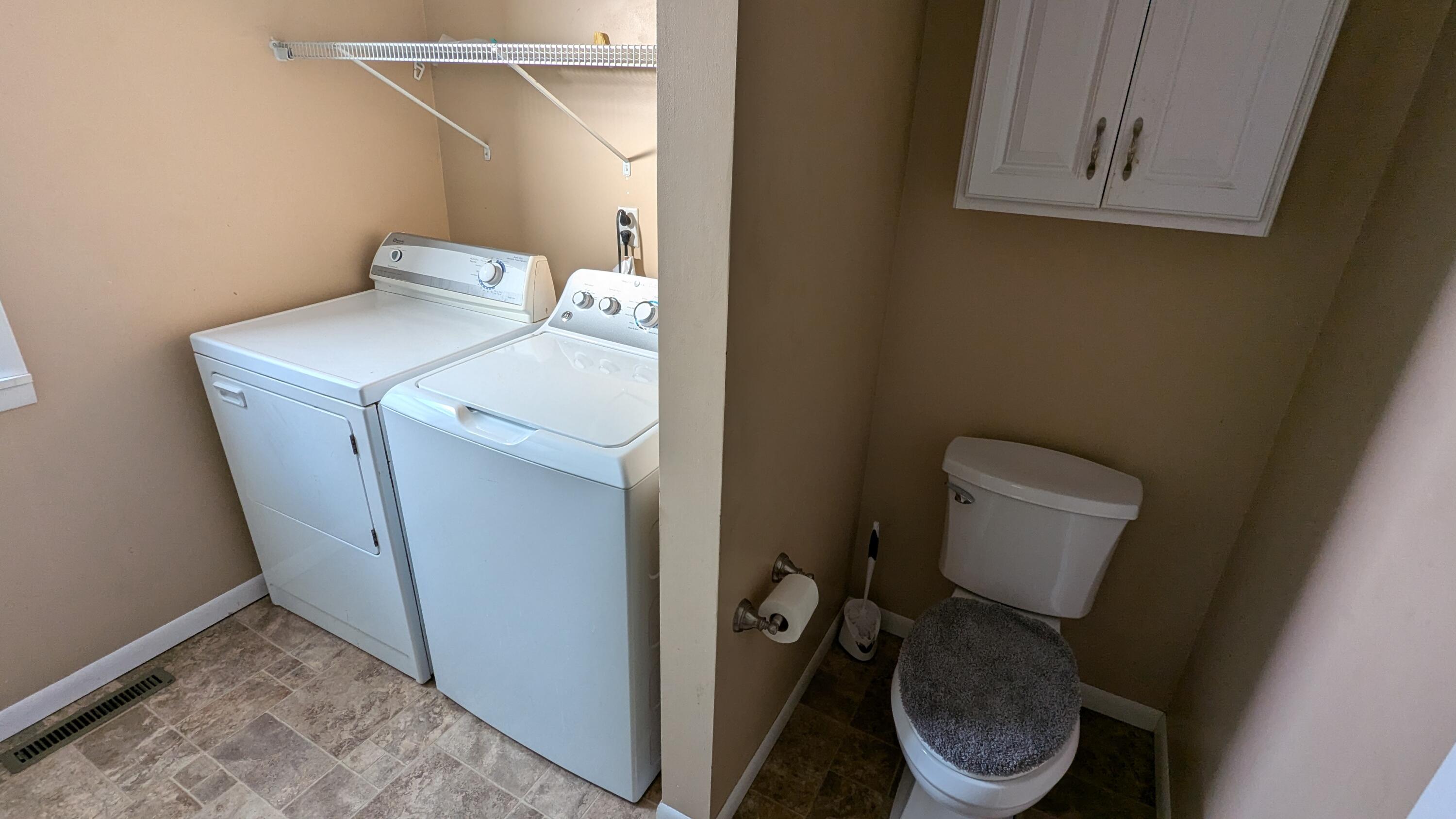 2521 Hillside Drive Nw Property Photo 7
