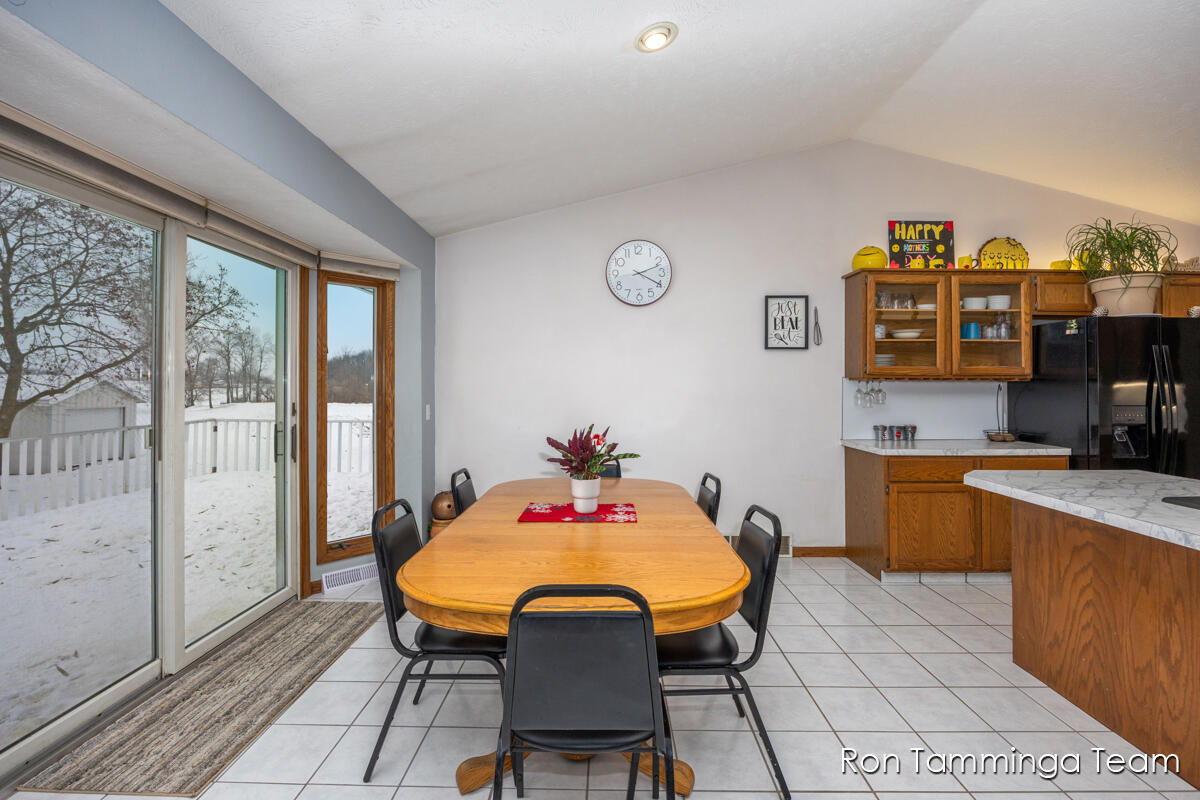2187 Riley Street Property Photo 13