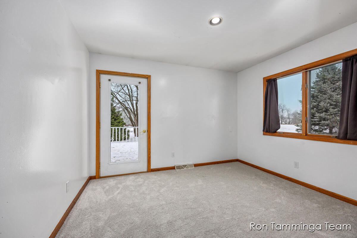 2187 Riley Street Property Photo 22