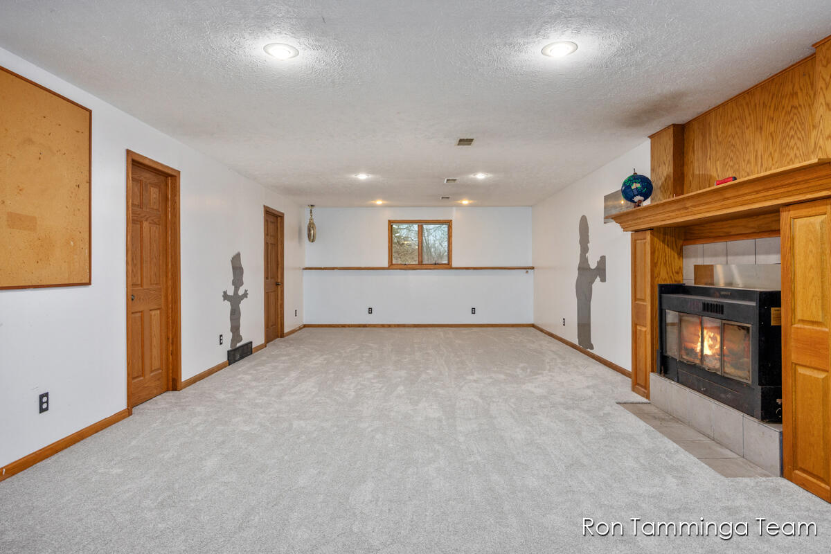 2187 Riley Street Property Photo 28