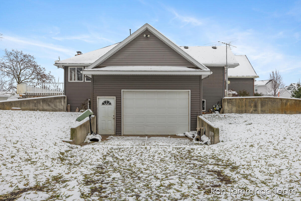 2187 Riley Street Property Photo 44