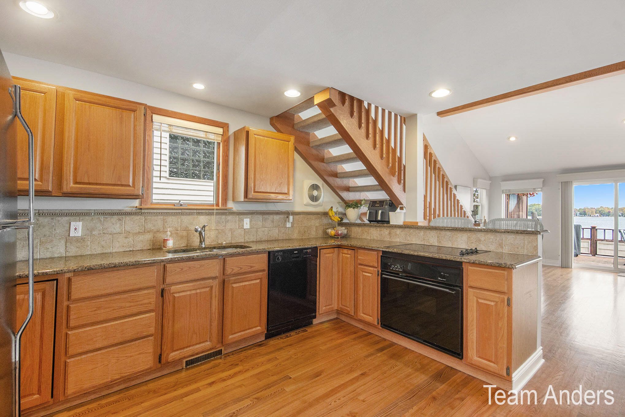 7076 Weller Avenue Ne Property Photo 16