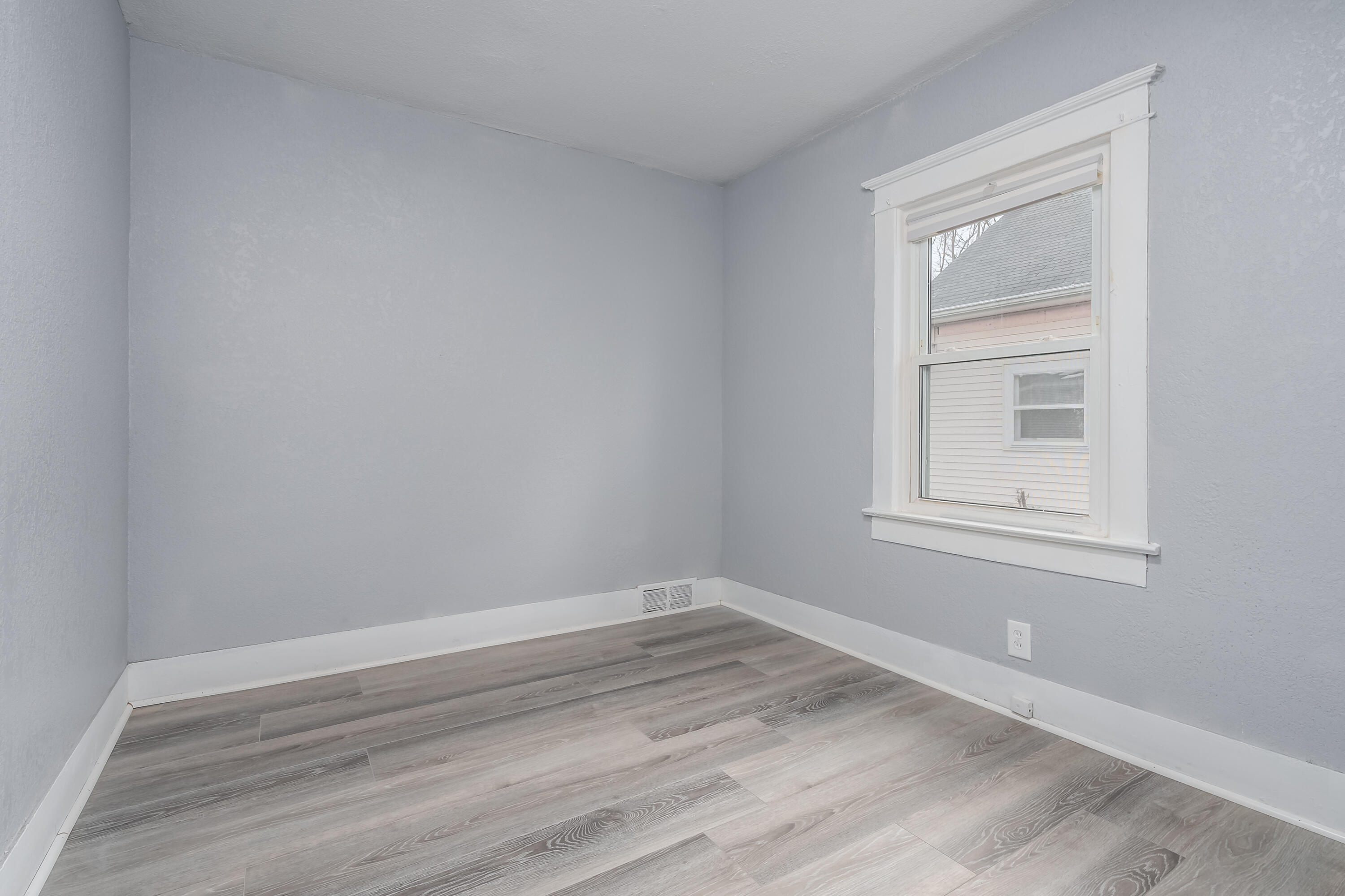 202 Roseneath Avenue Property Photo 15