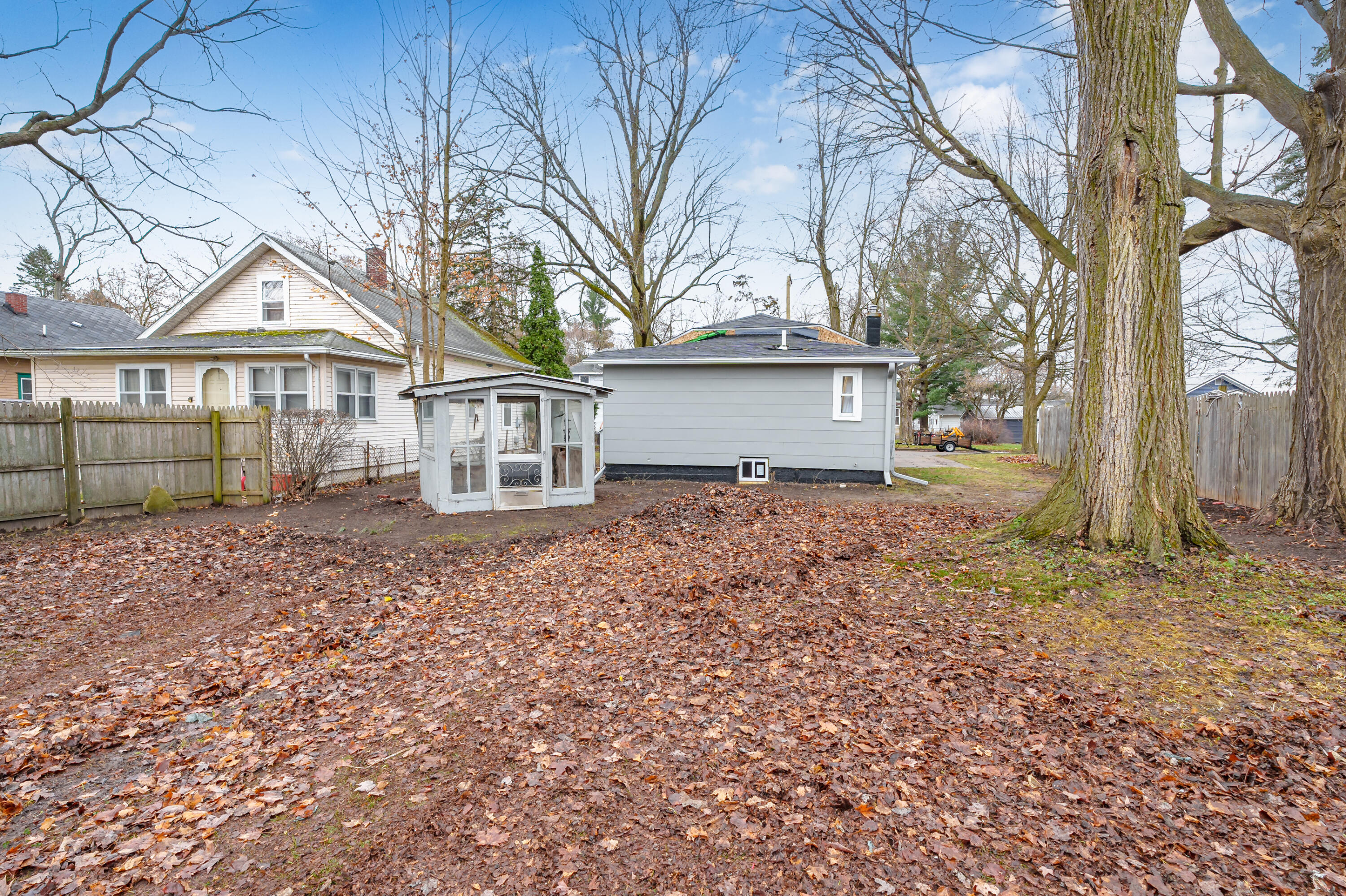 202 Roseneath Avenue Property Photo 24