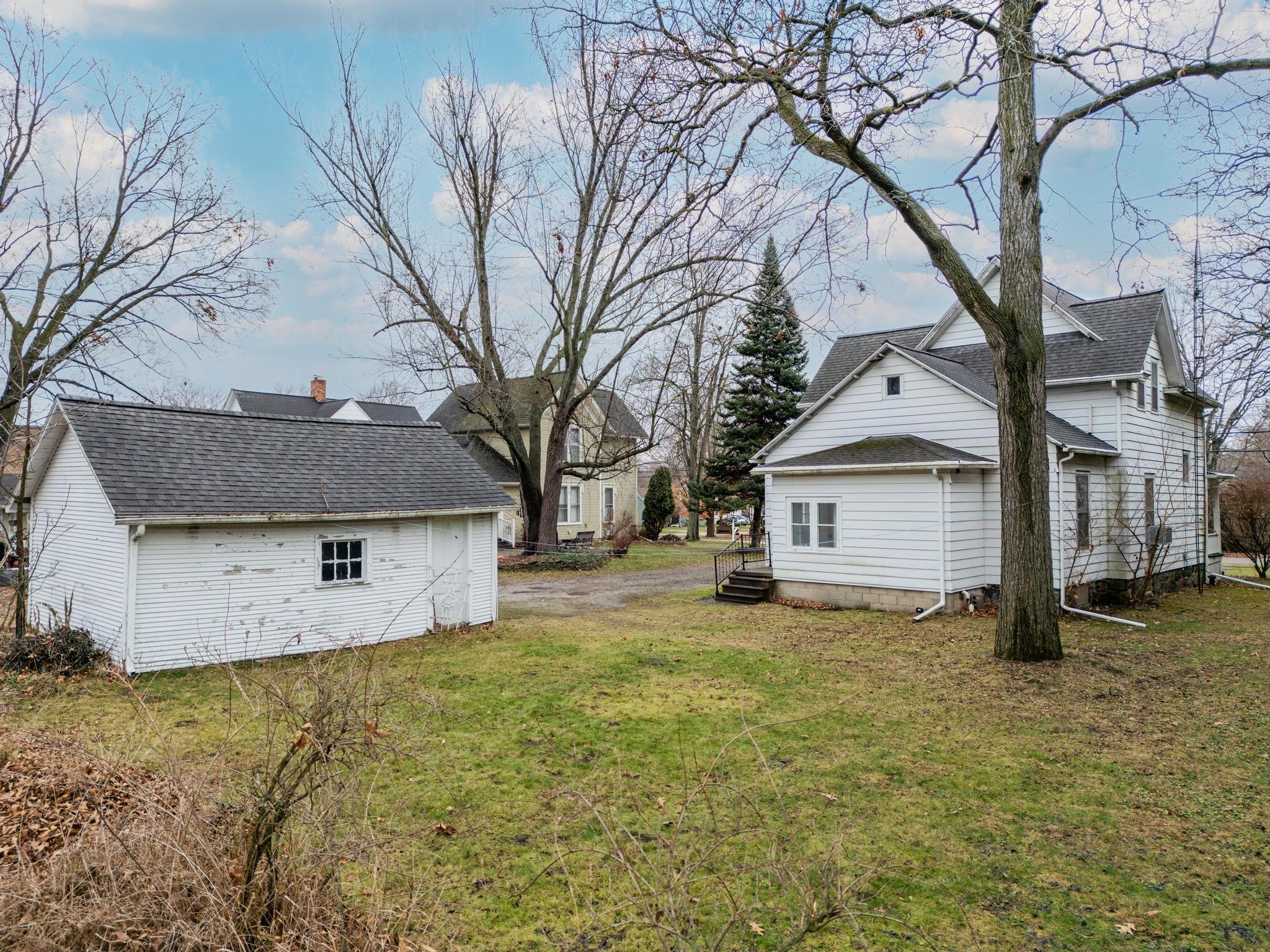 310 S Wood Street Property Photo 8