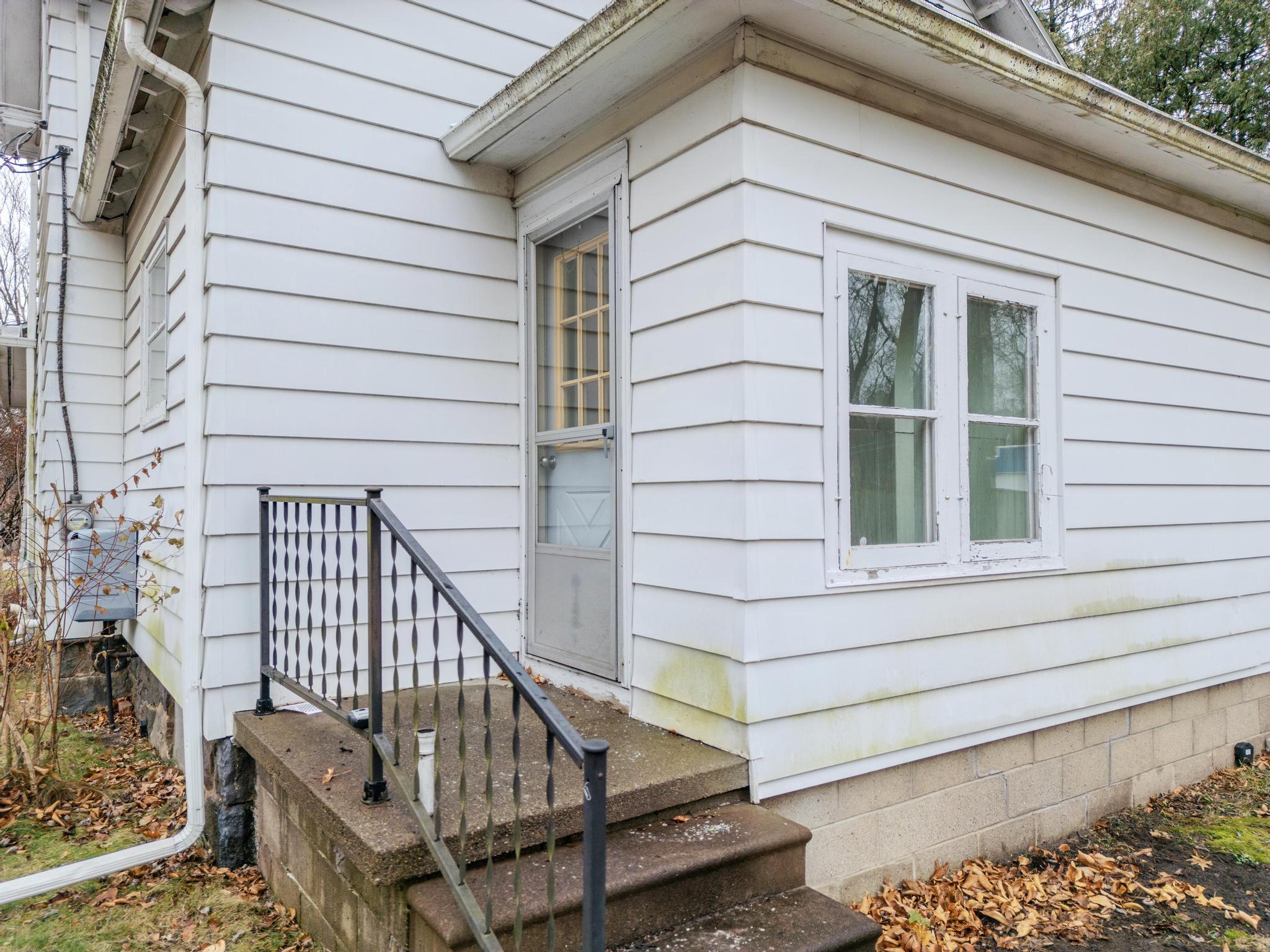 310 S Wood Street Property Photo 9