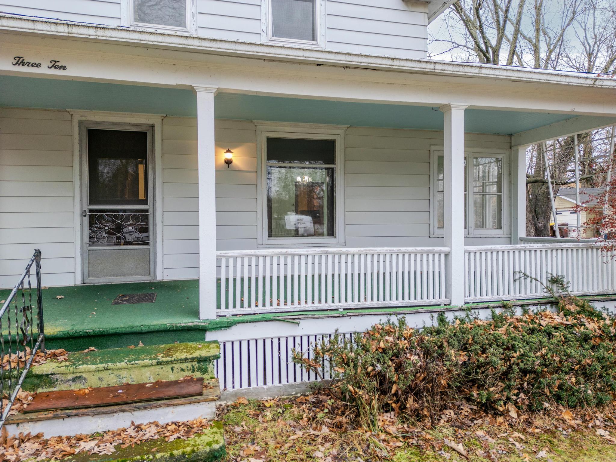 310 S Wood Street Property Photo 11