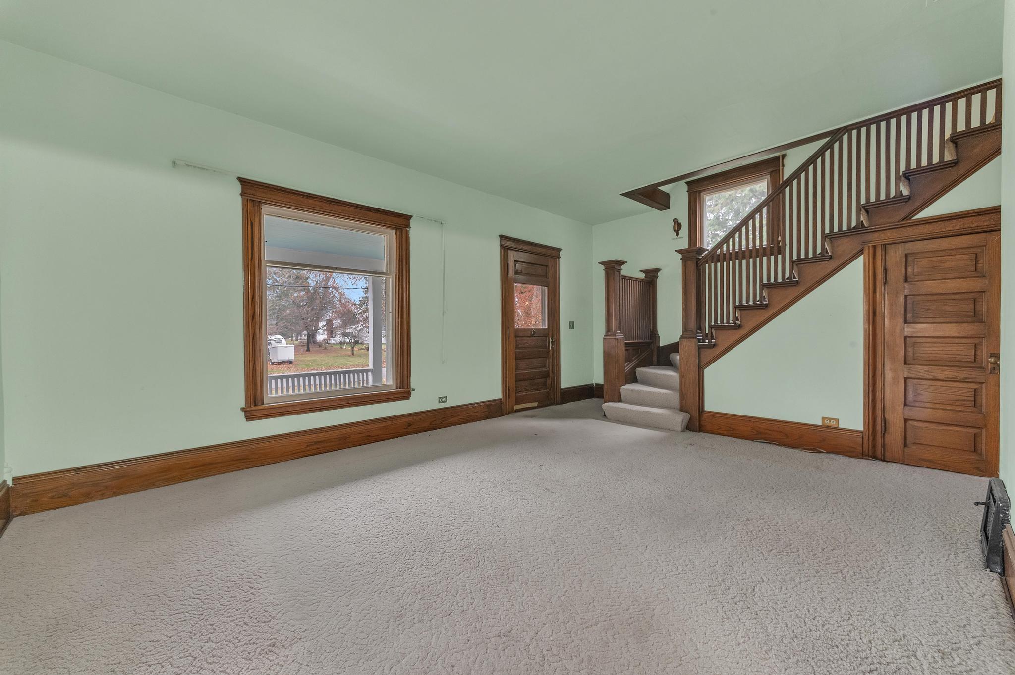 310 S Wood Street Property Photo 16