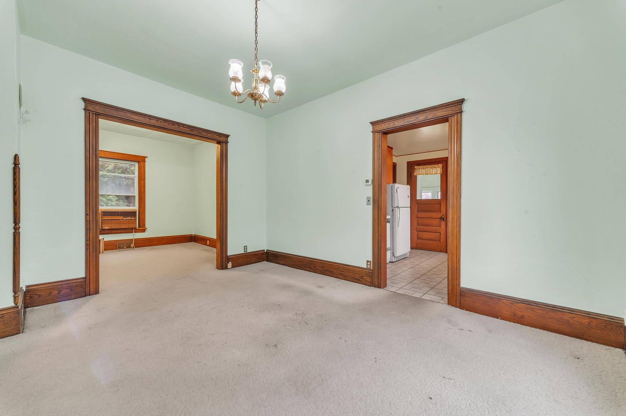 310 S Wood Street Property Photo 20