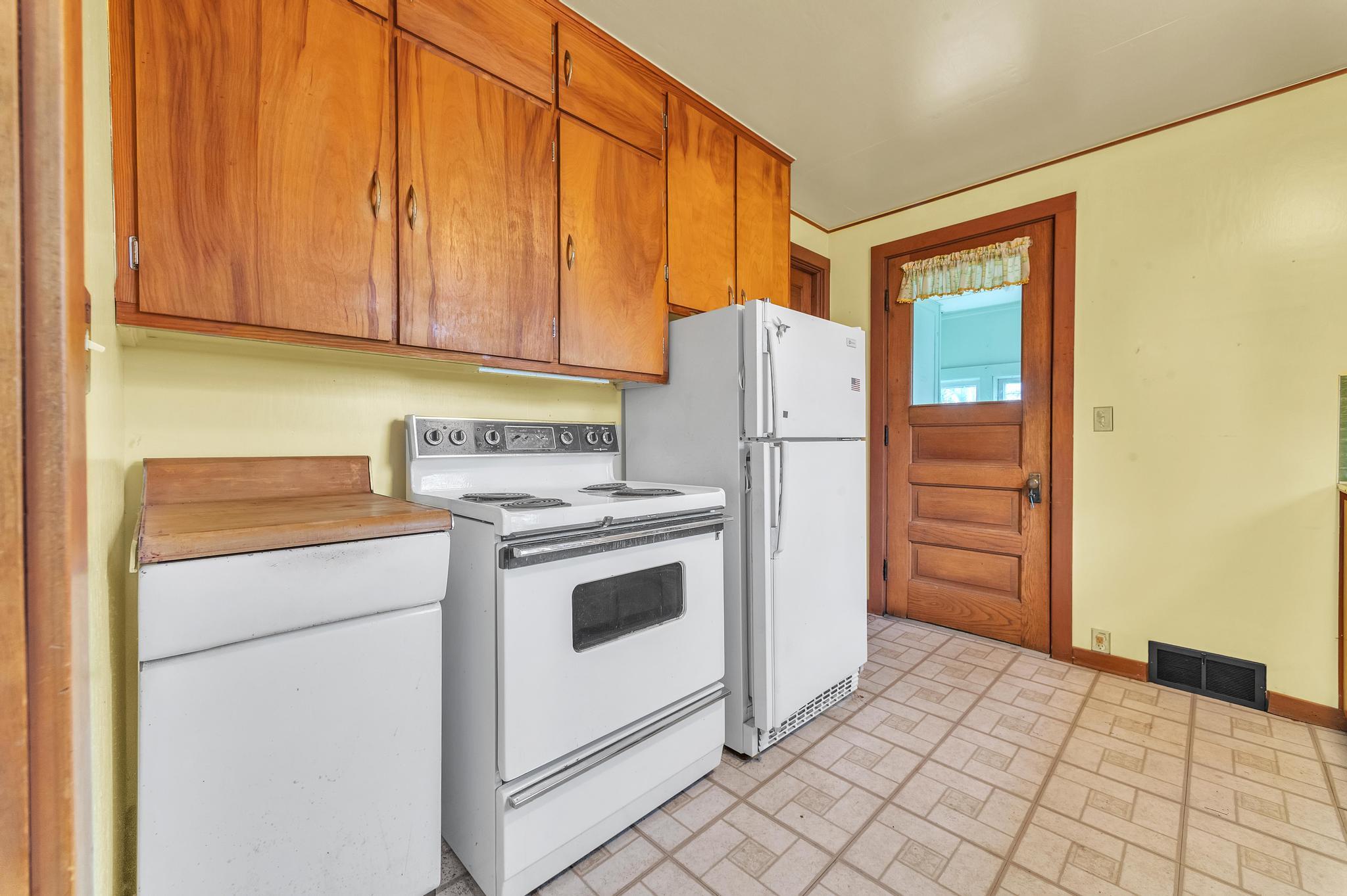 310 S Wood Street Property Photo 31