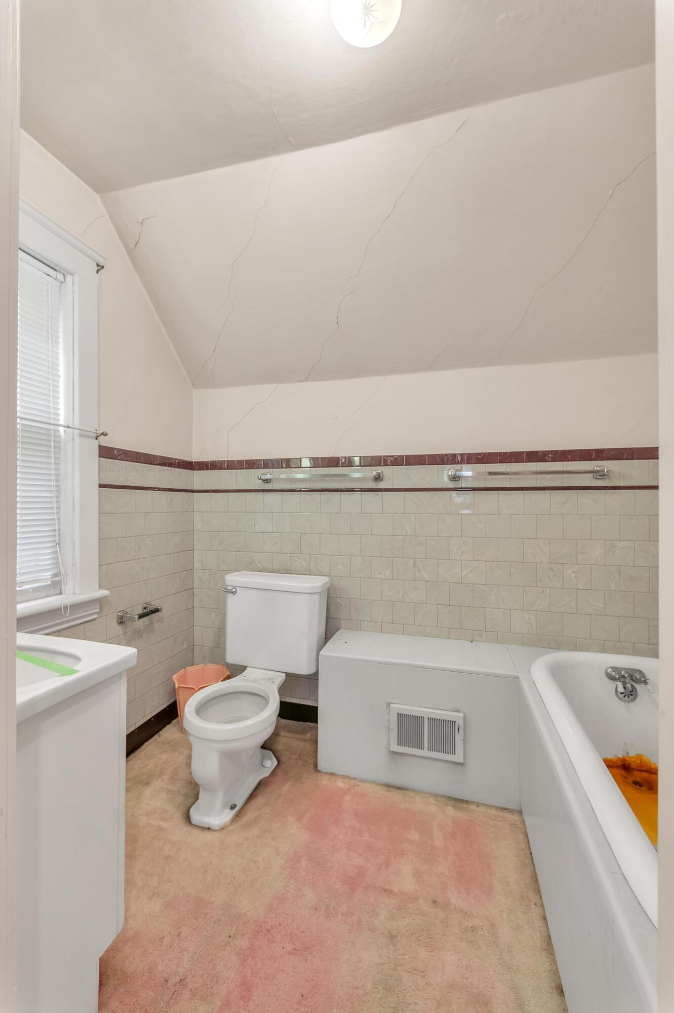 310 S Wood Street Property Photo 41