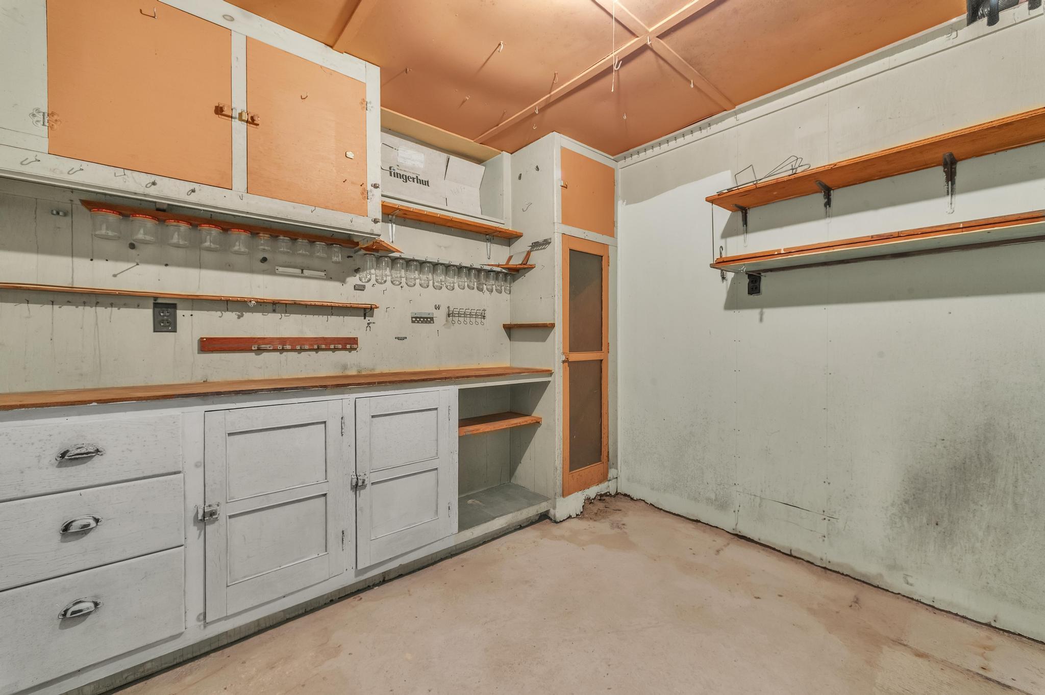 310 S Wood Street Property Photo 44