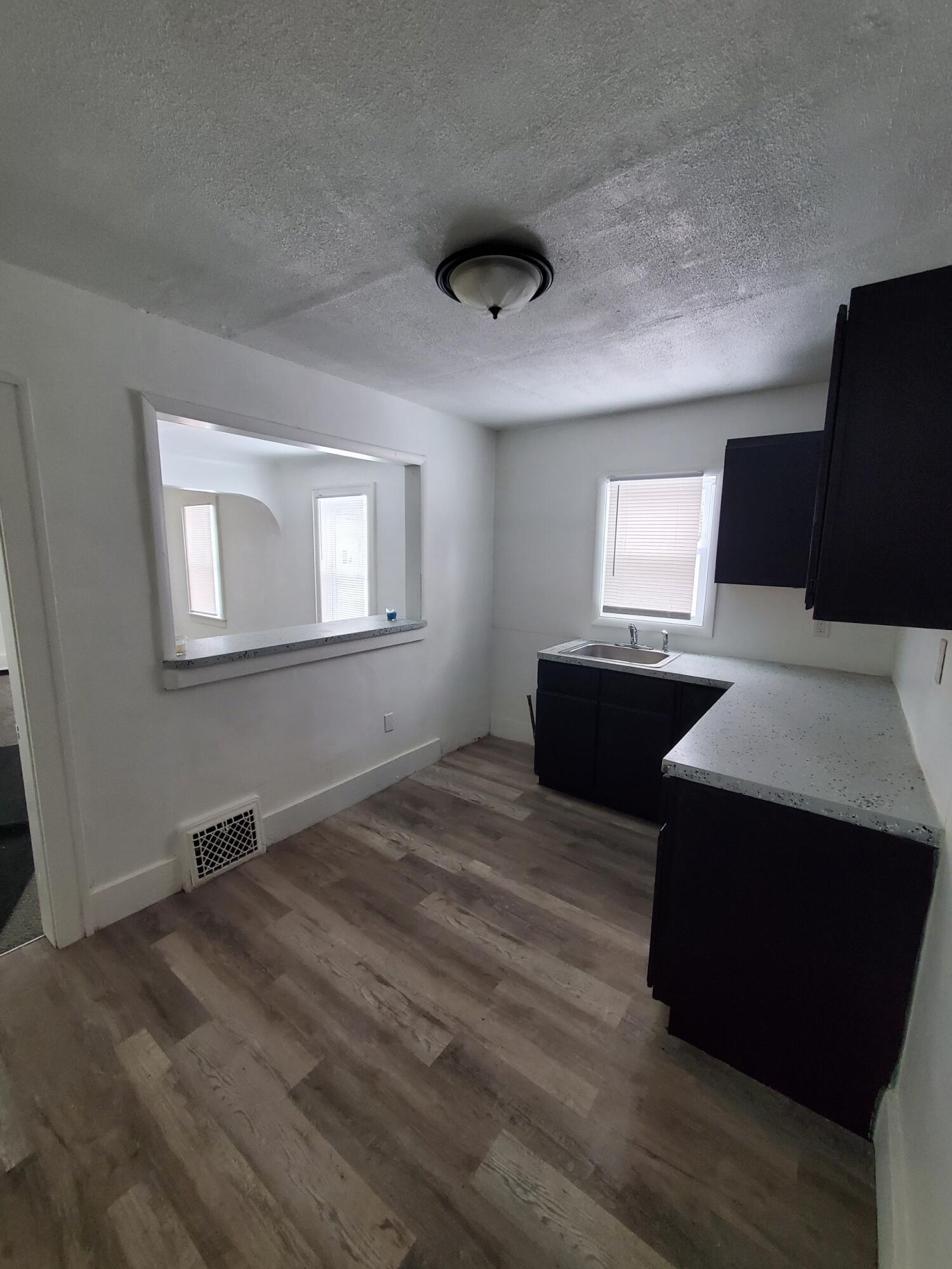 3300 Jefferson Street Property Photo 2