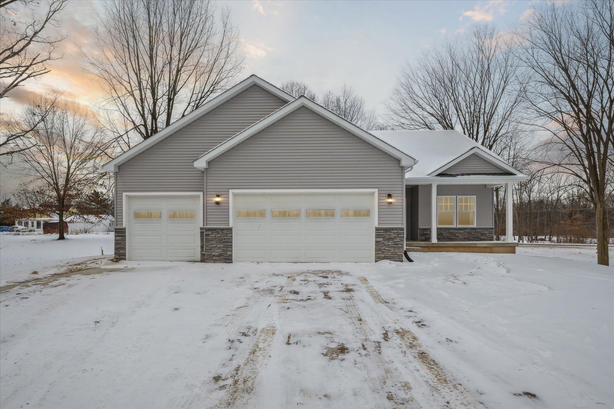 10025 Stoll Road Property Photo