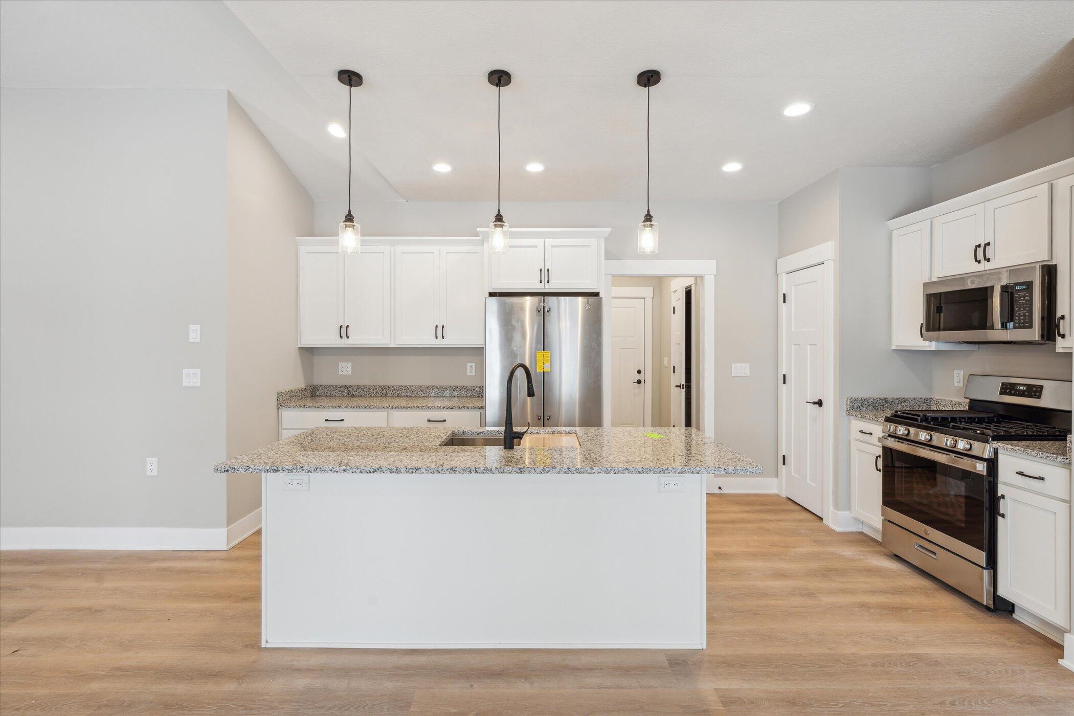 10025 Stoll Road Property Photo 6