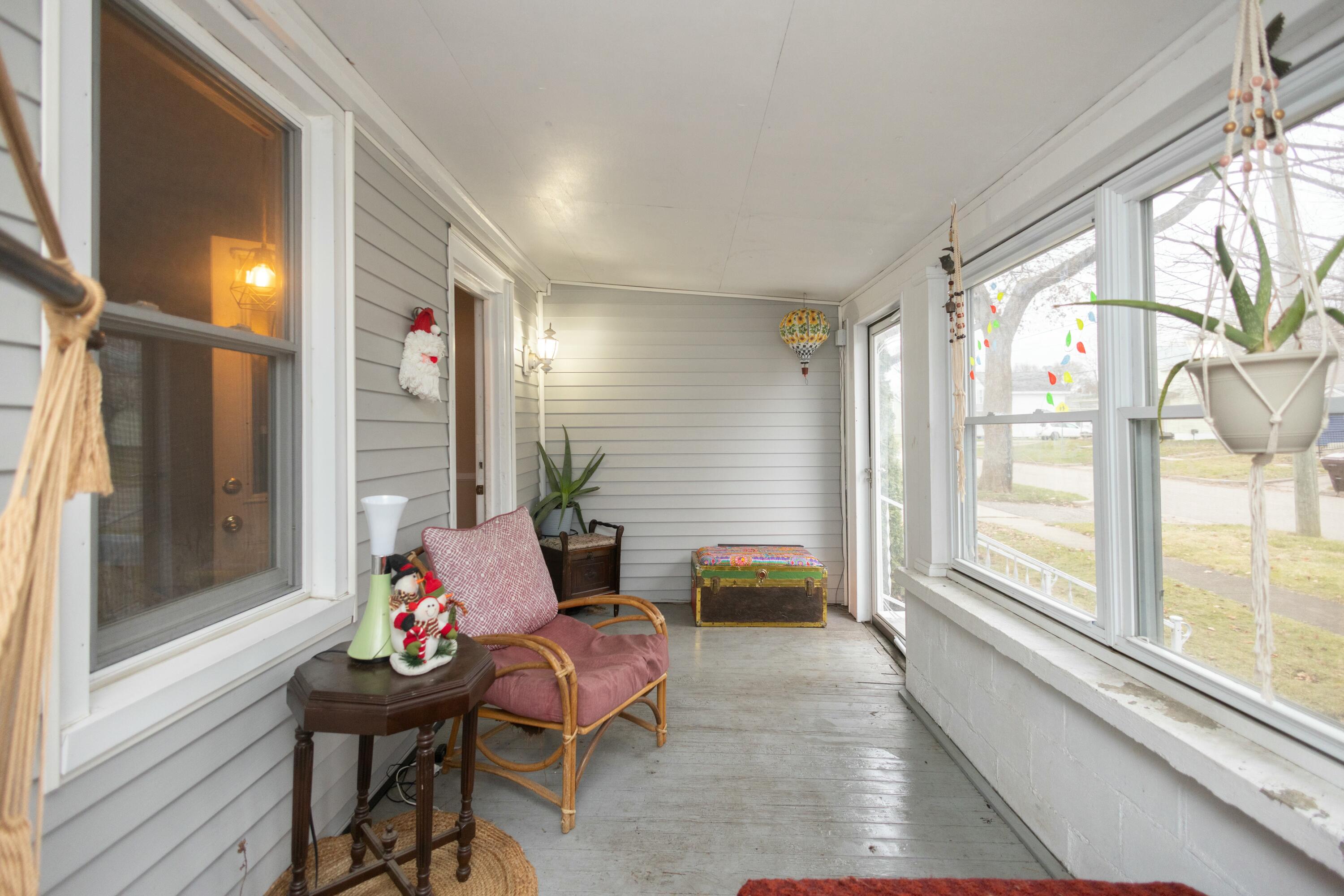 320 S Hamilton Street Property Photo 18