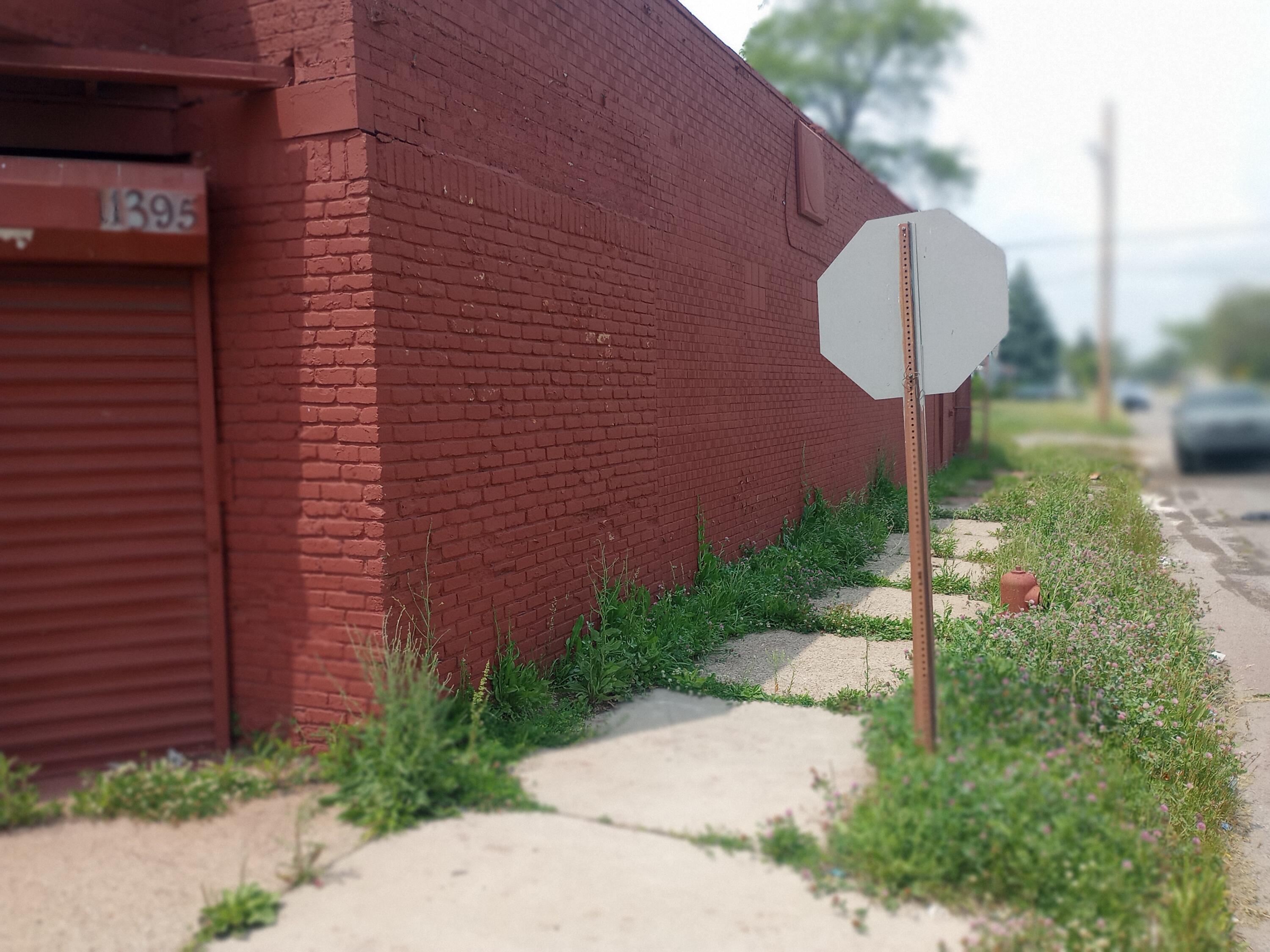 11395 E 7 Mile N Property Photo 2