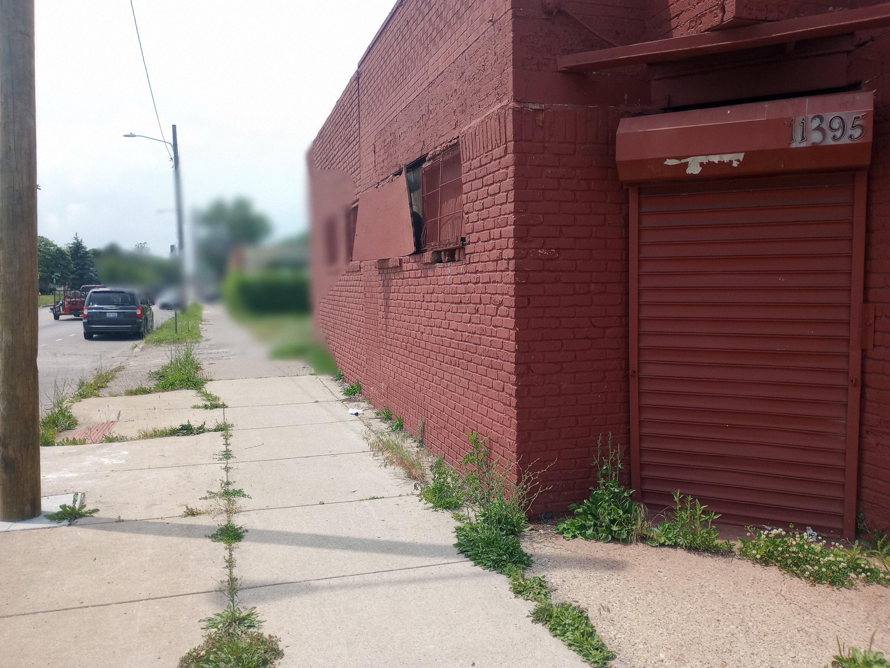11395 E 7 Mile N Property Photo 3