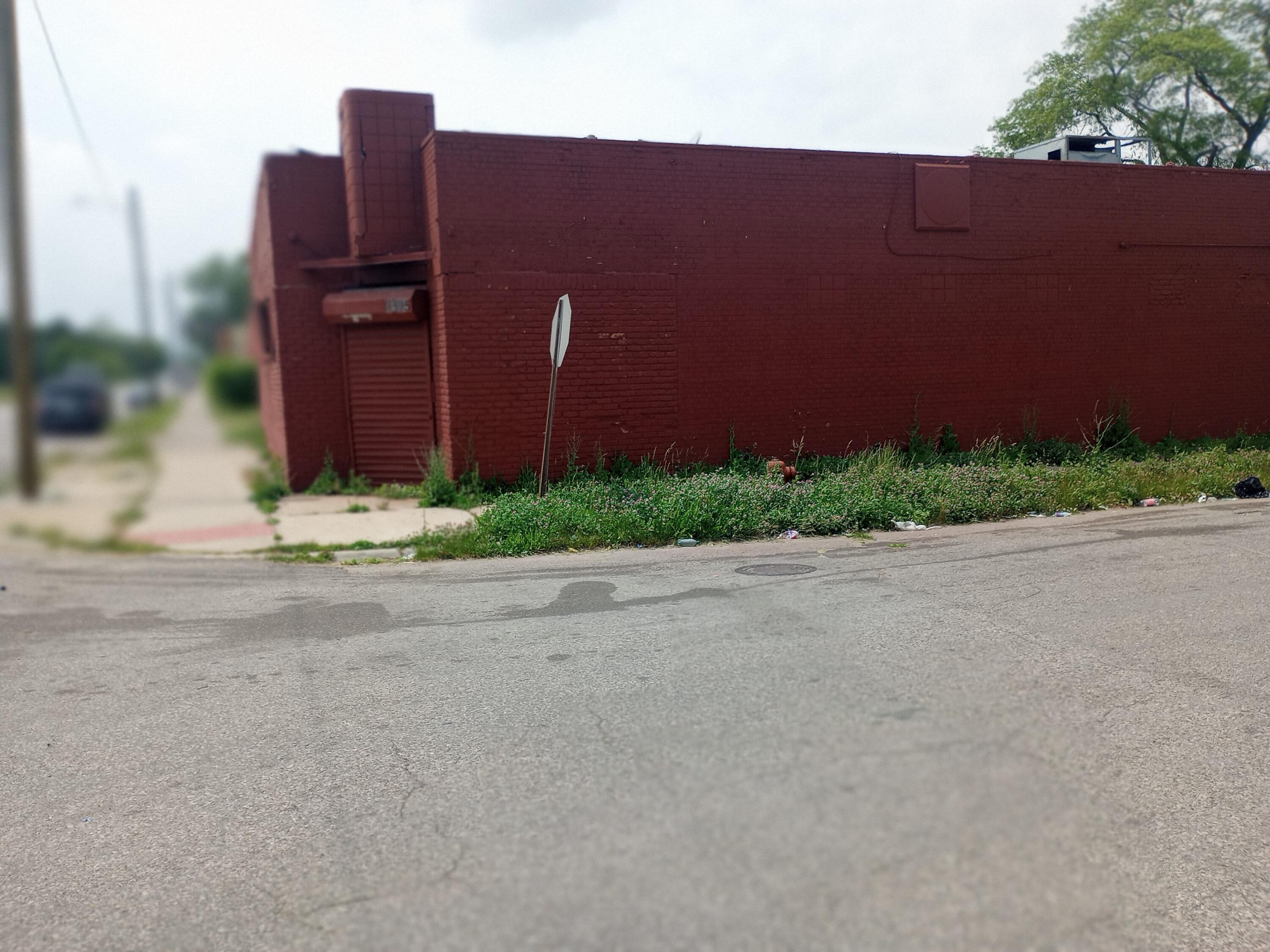 11395 E 7 Mile N Property Photo 5