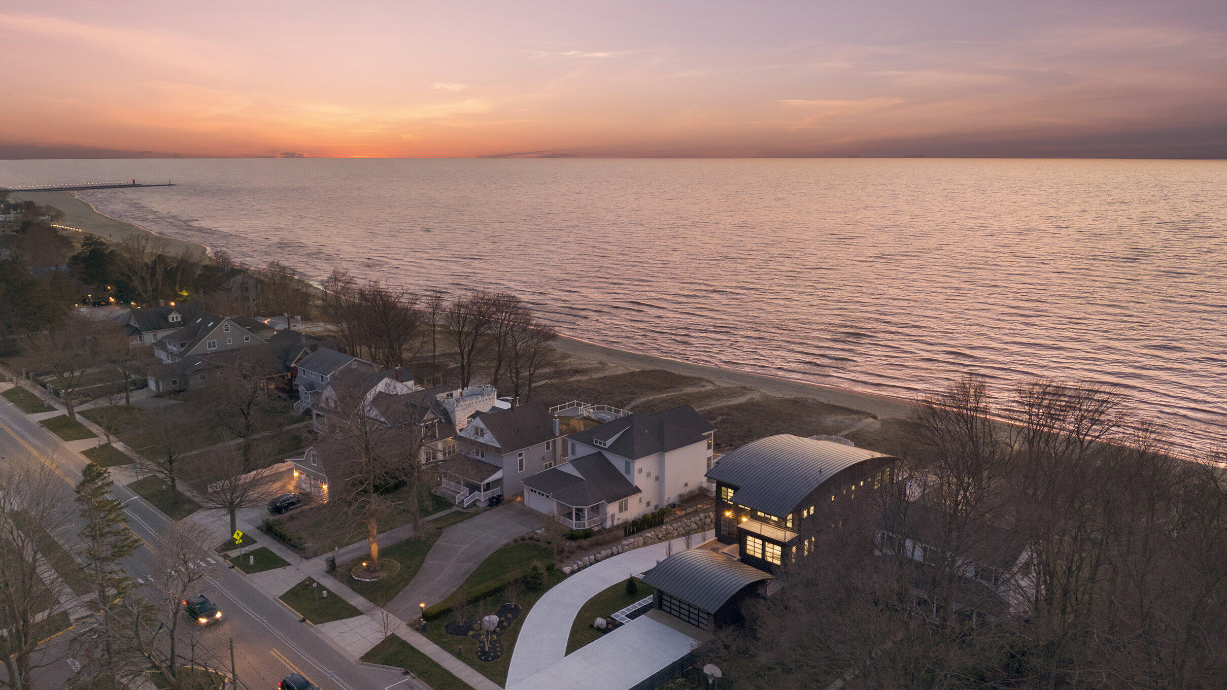 443 N Shore Drive Property Photo 2