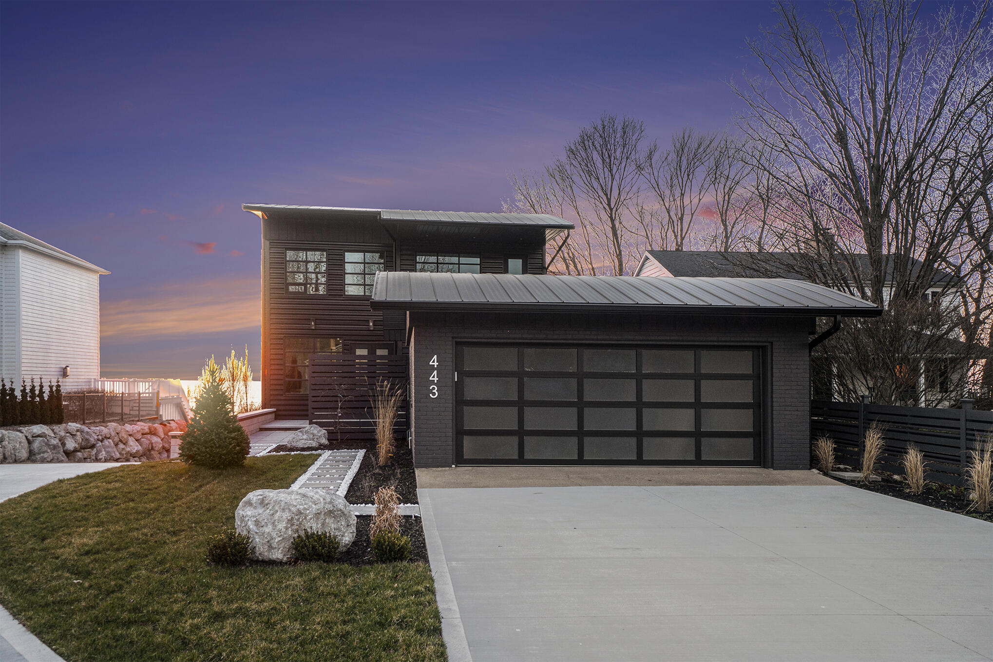 443 N Shore Drive Property Photo 5