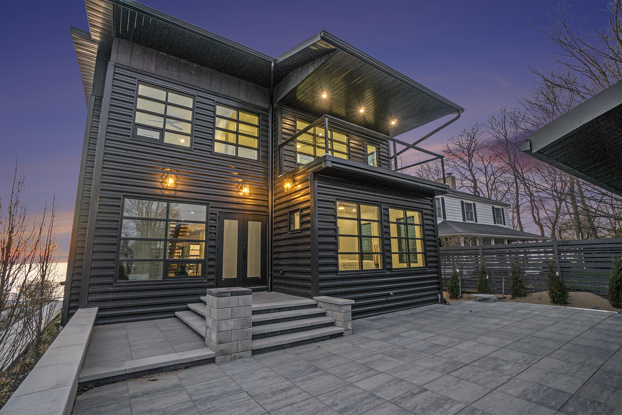 443 N Shore Drive Property Photo 7