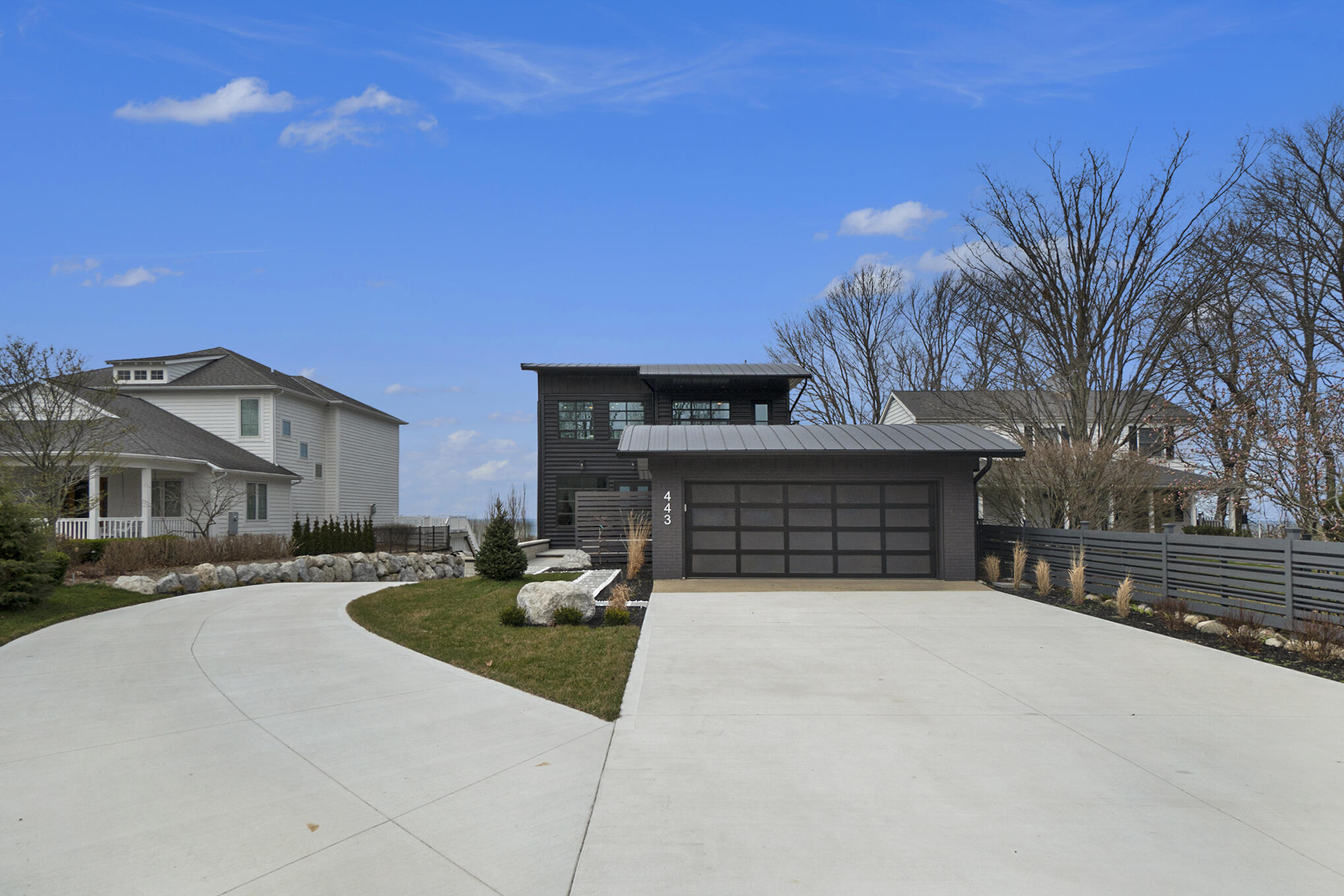 443 N Shore Drive Property Photo 14