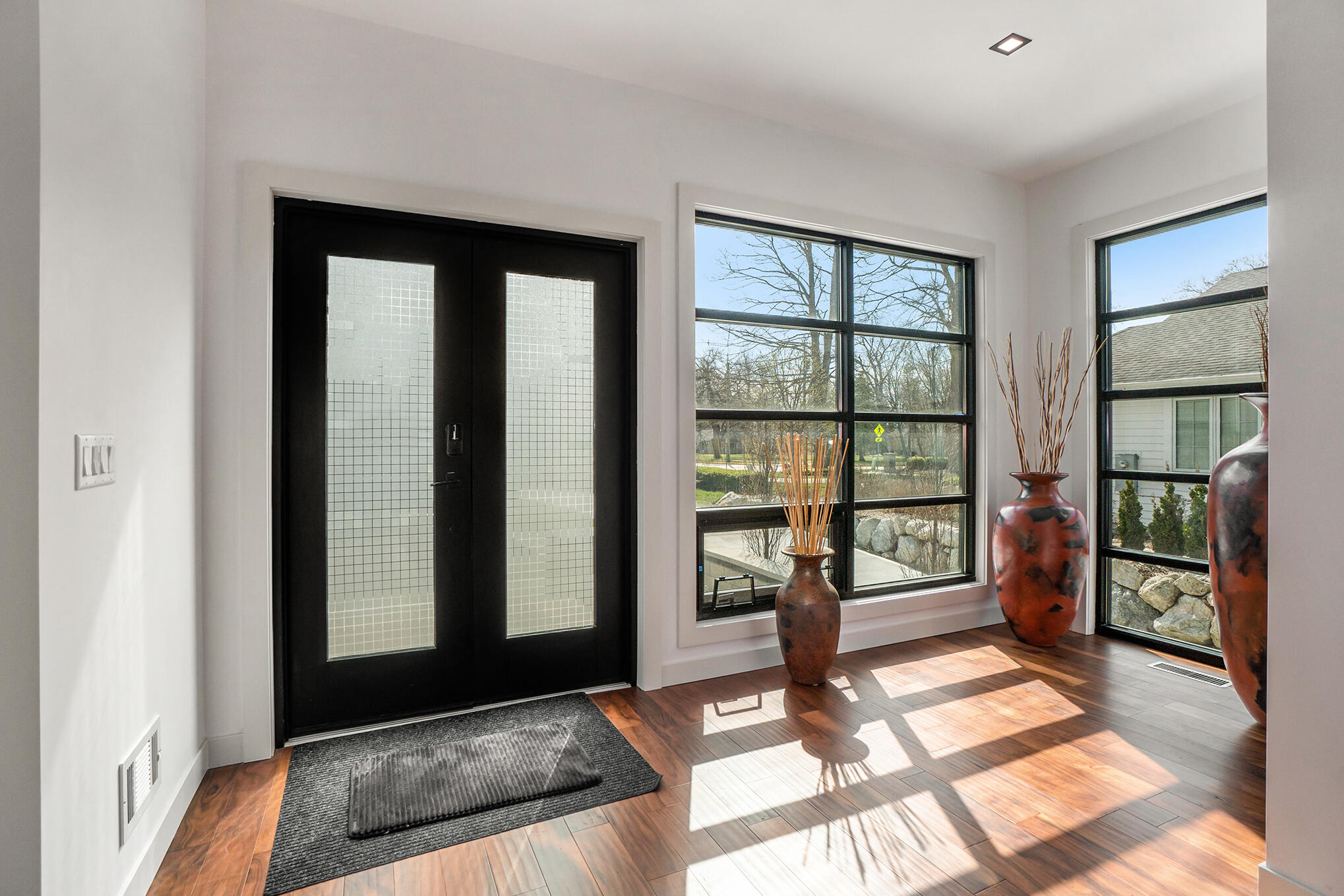 443 N Shore Drive Property Photo 18