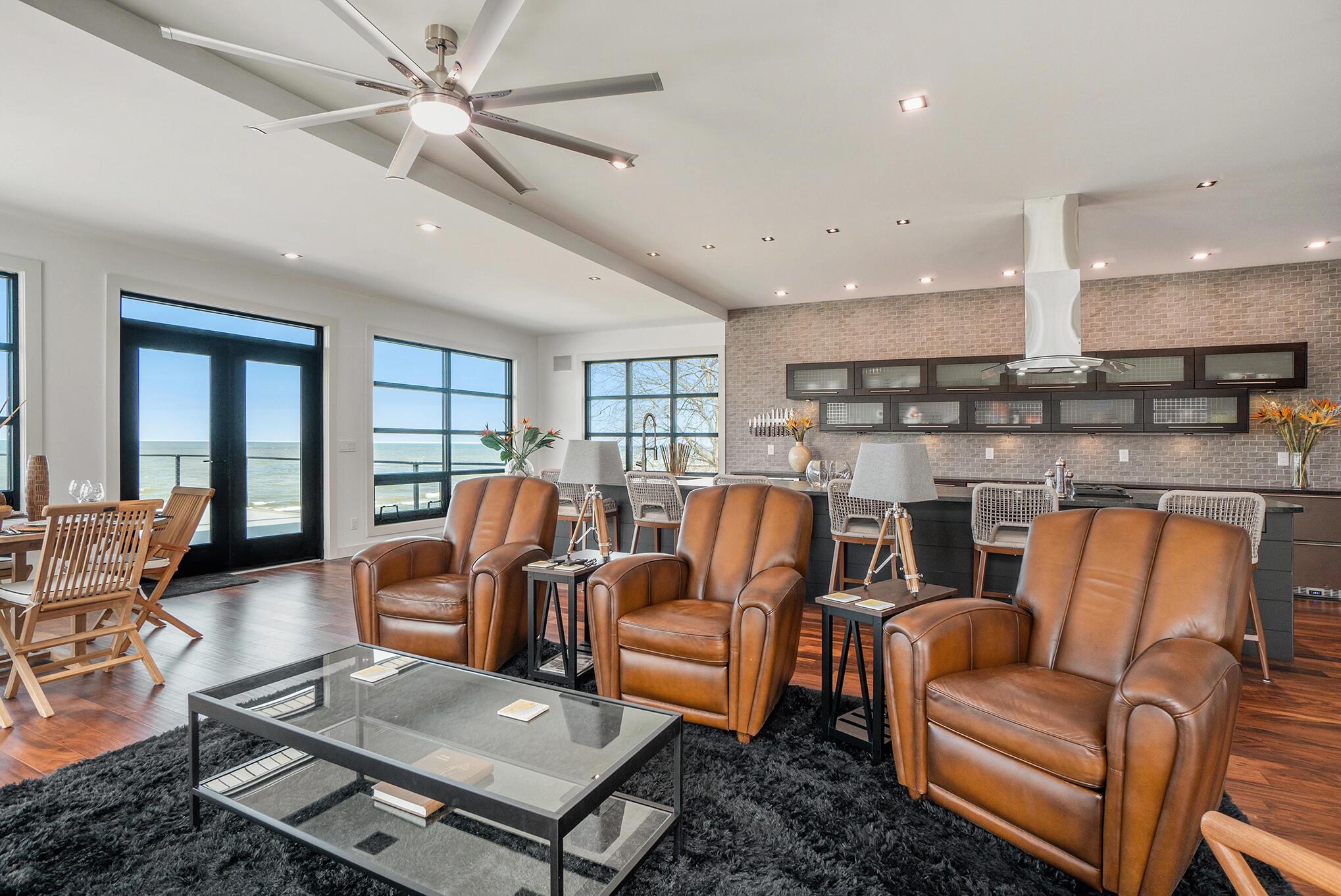 443 N Shore Drive Property Photo 30