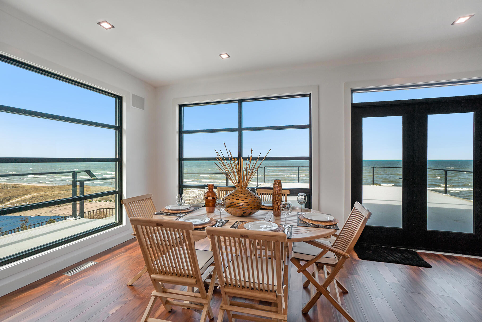 443 N Shore Drive Property Photo 34