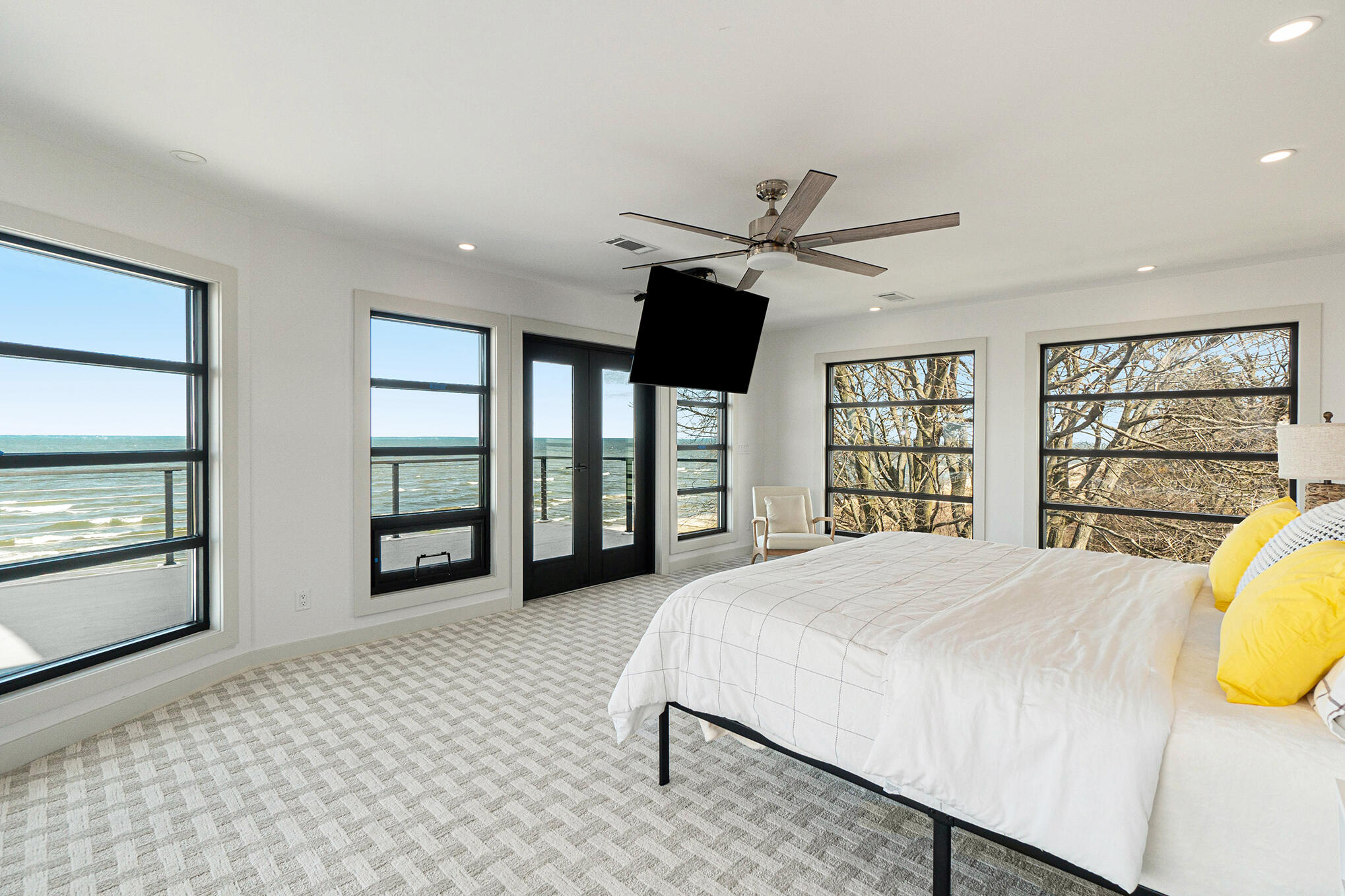 443 N Shore Drive Property Photo 45
