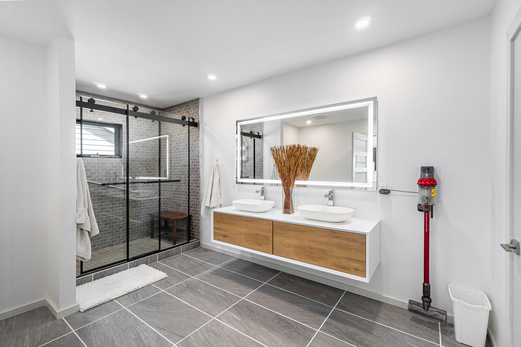 443 N Shore Drive Property Photo 48