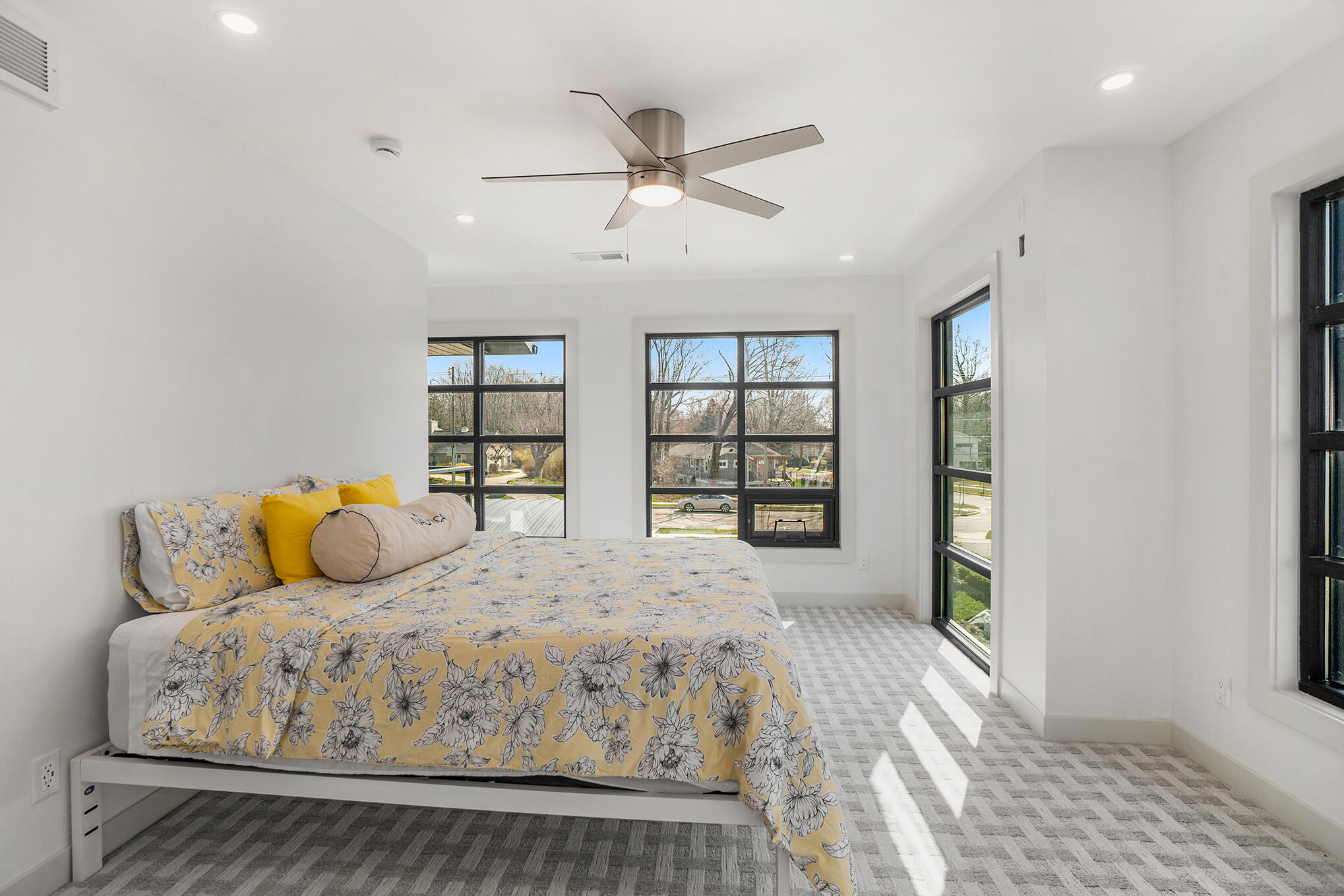 443 N Shore Drive Property Photo 61