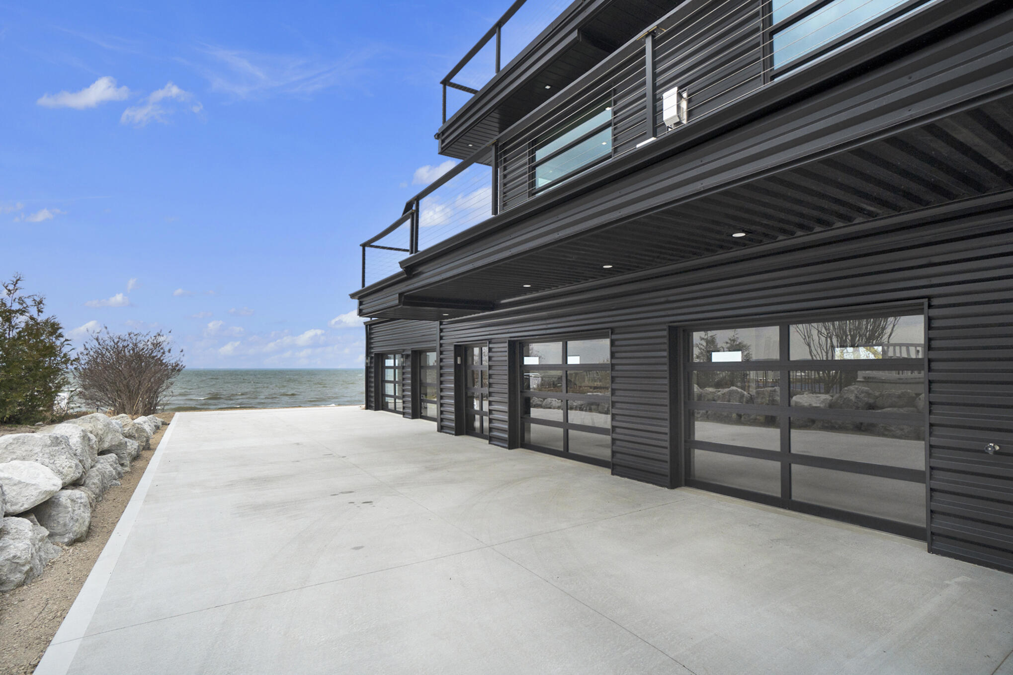 443 N Shore Drive Property Photo 79
