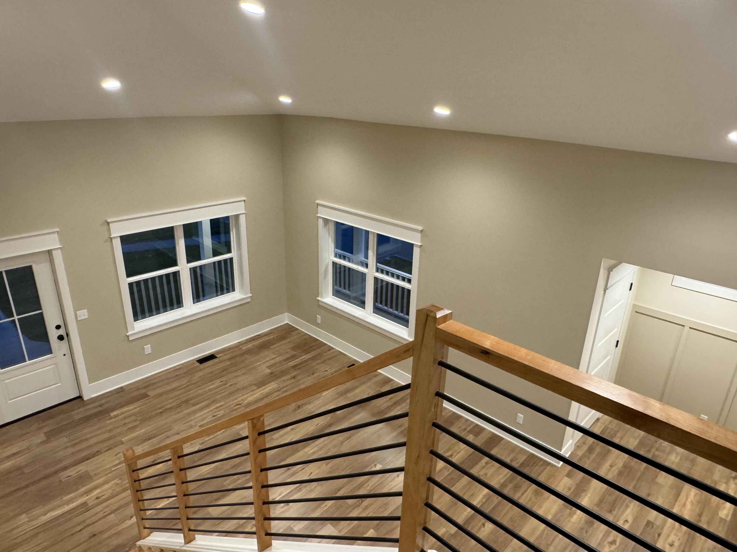 347 Looking Glass Avenue Property Photo 20