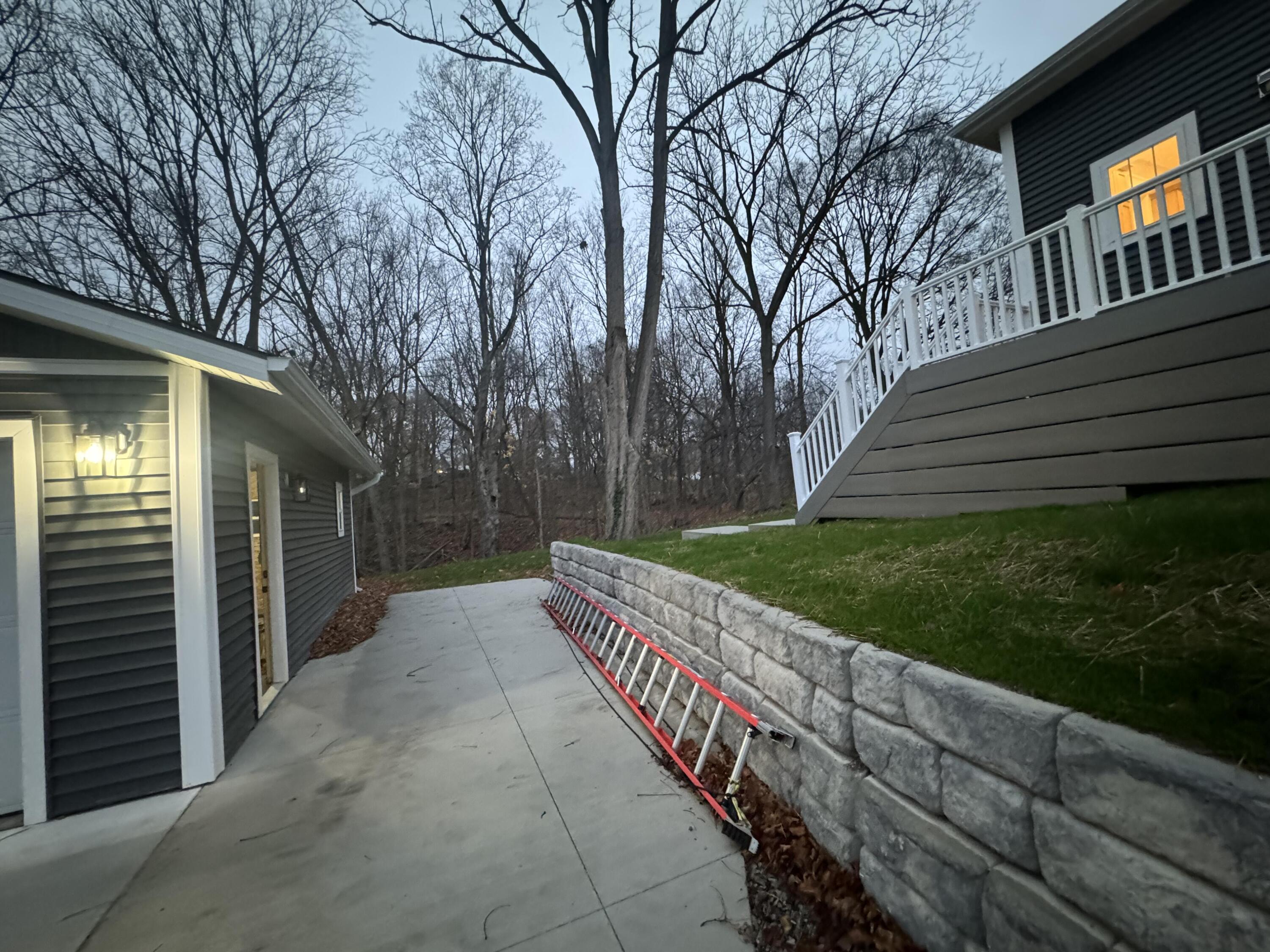 347 Looking Glass Avenue Property Photo 36
