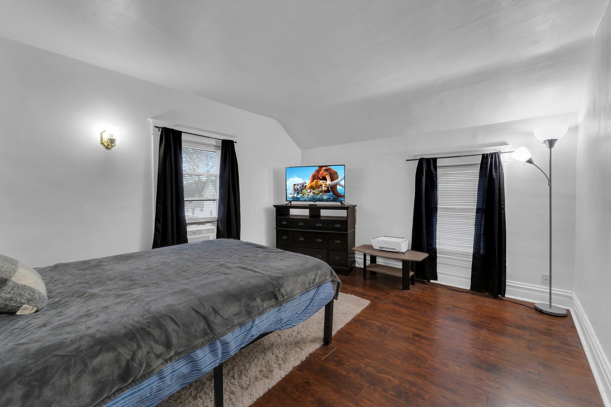 1300 Penn Avenue Ne Property Photo 17