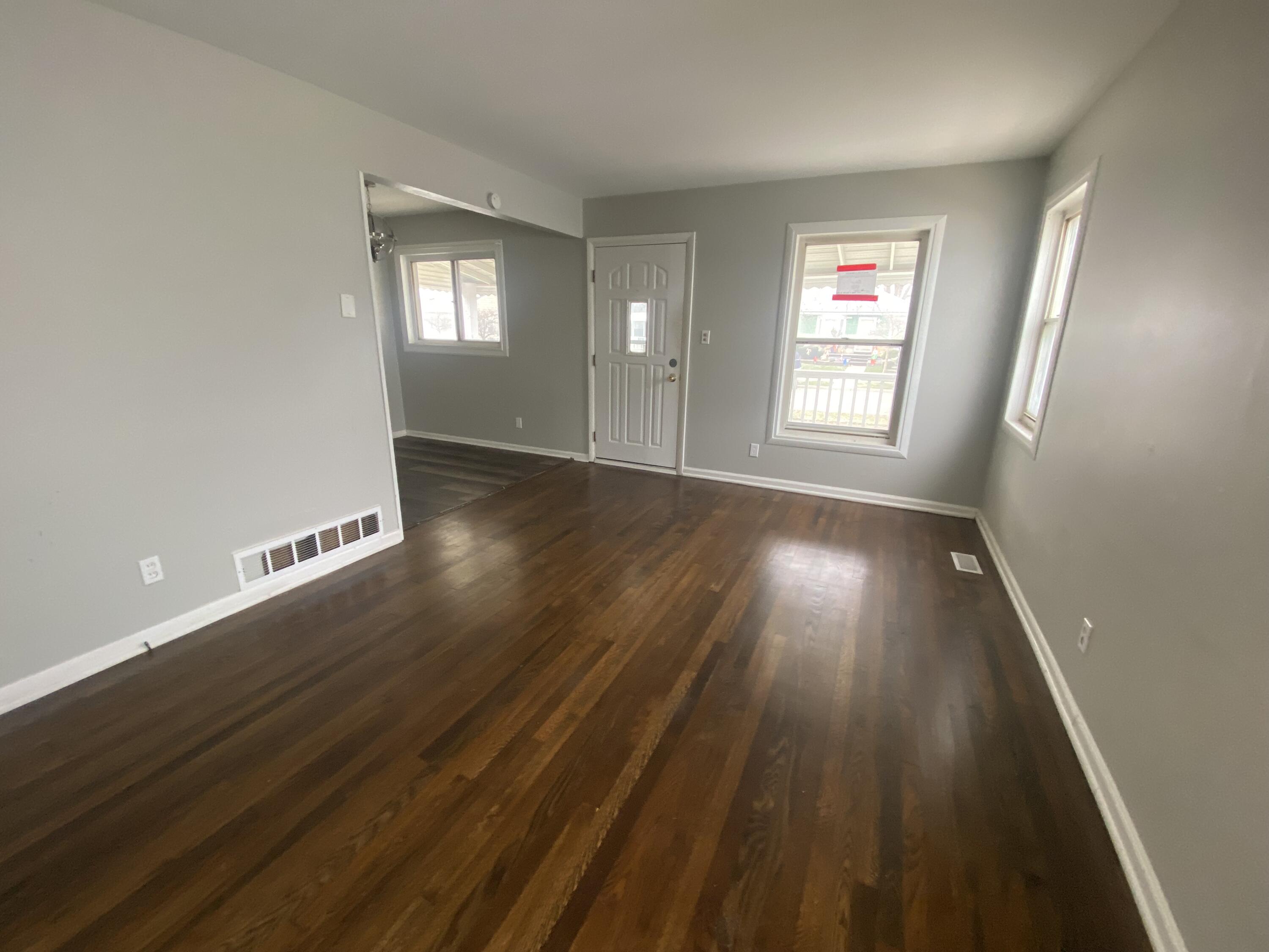 17125 Valade Street Property Photo 4