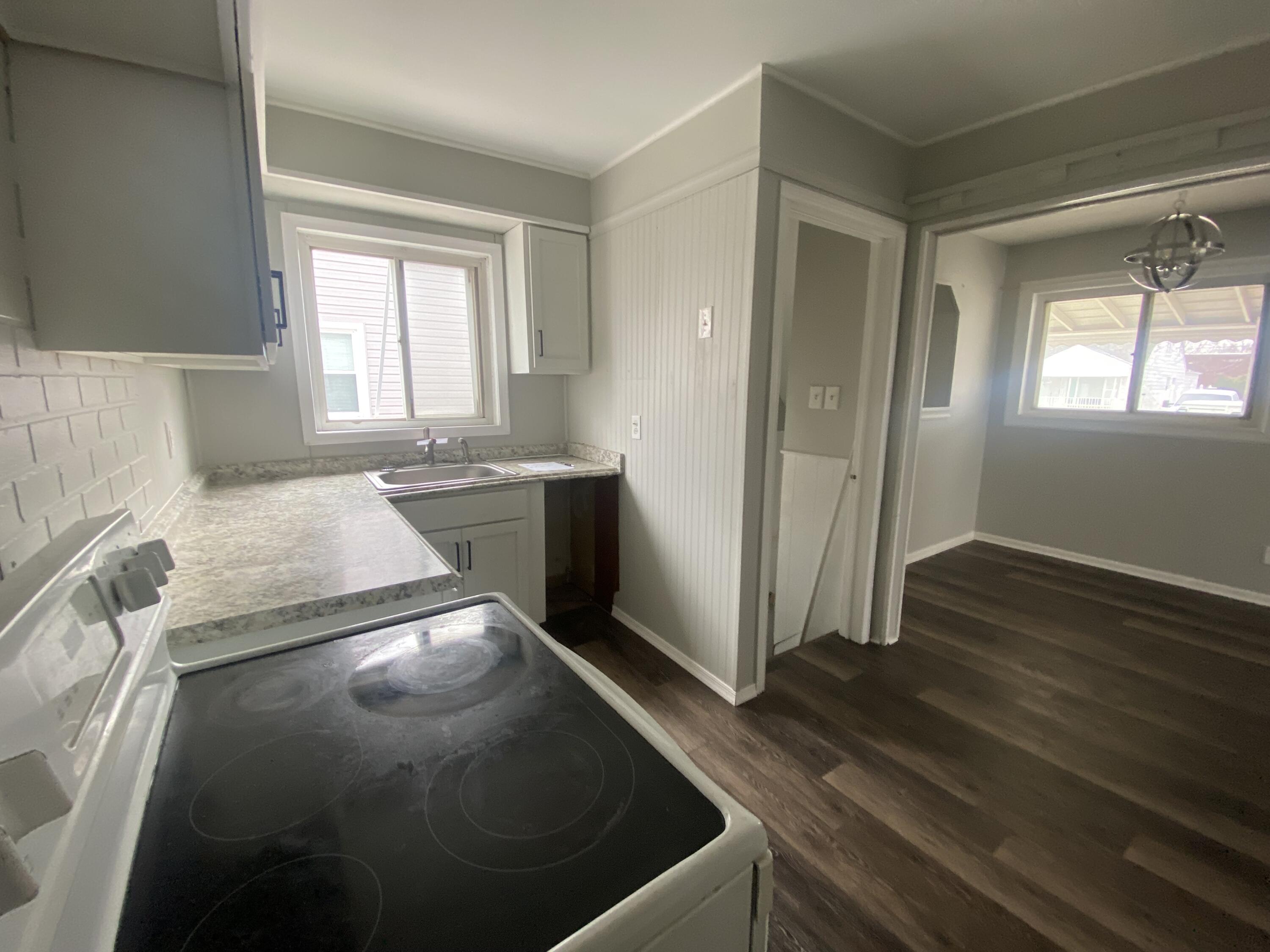 17125 Valade Street Property Photo 7