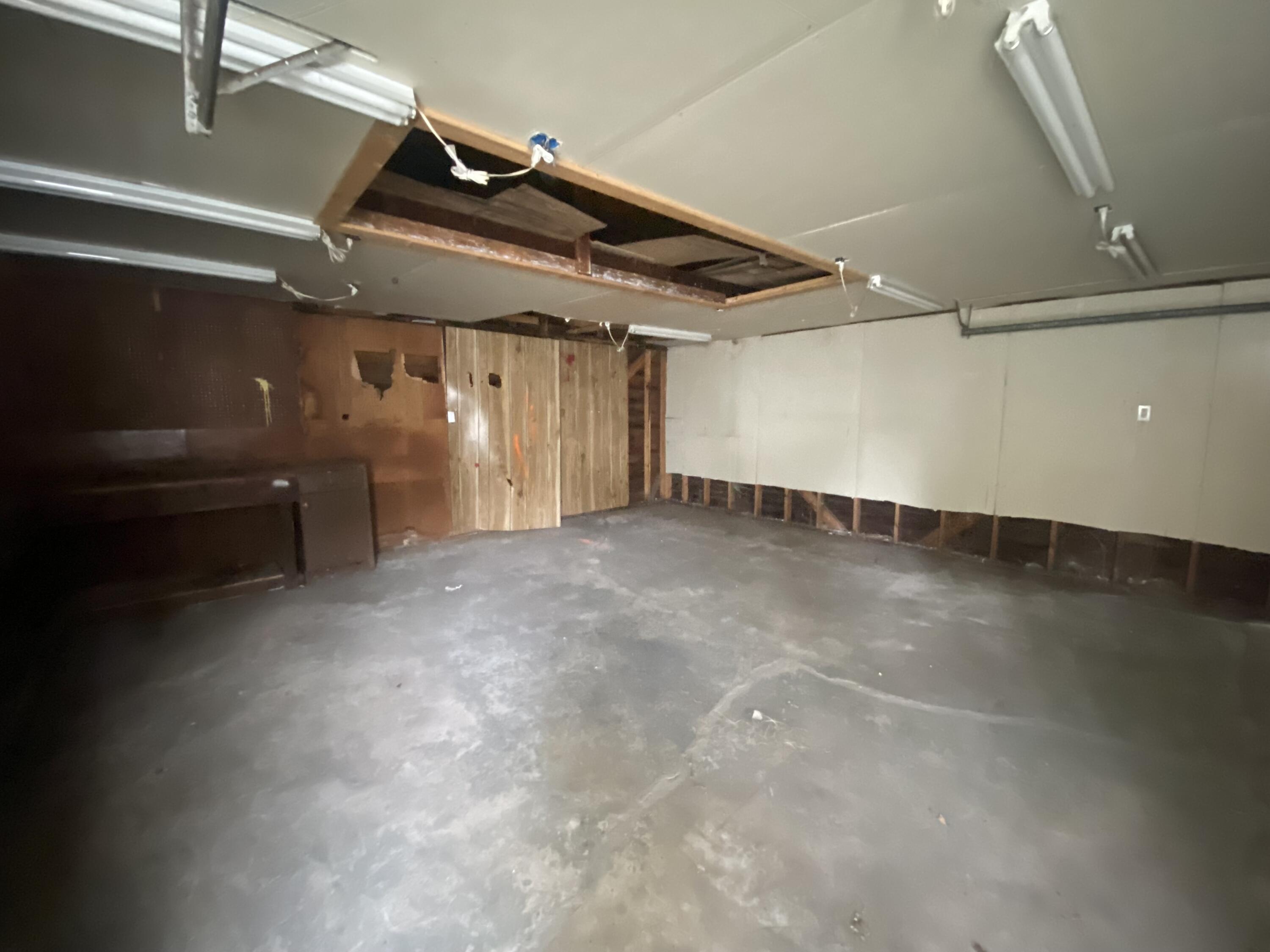 17125 Valade Street Property Photo 19