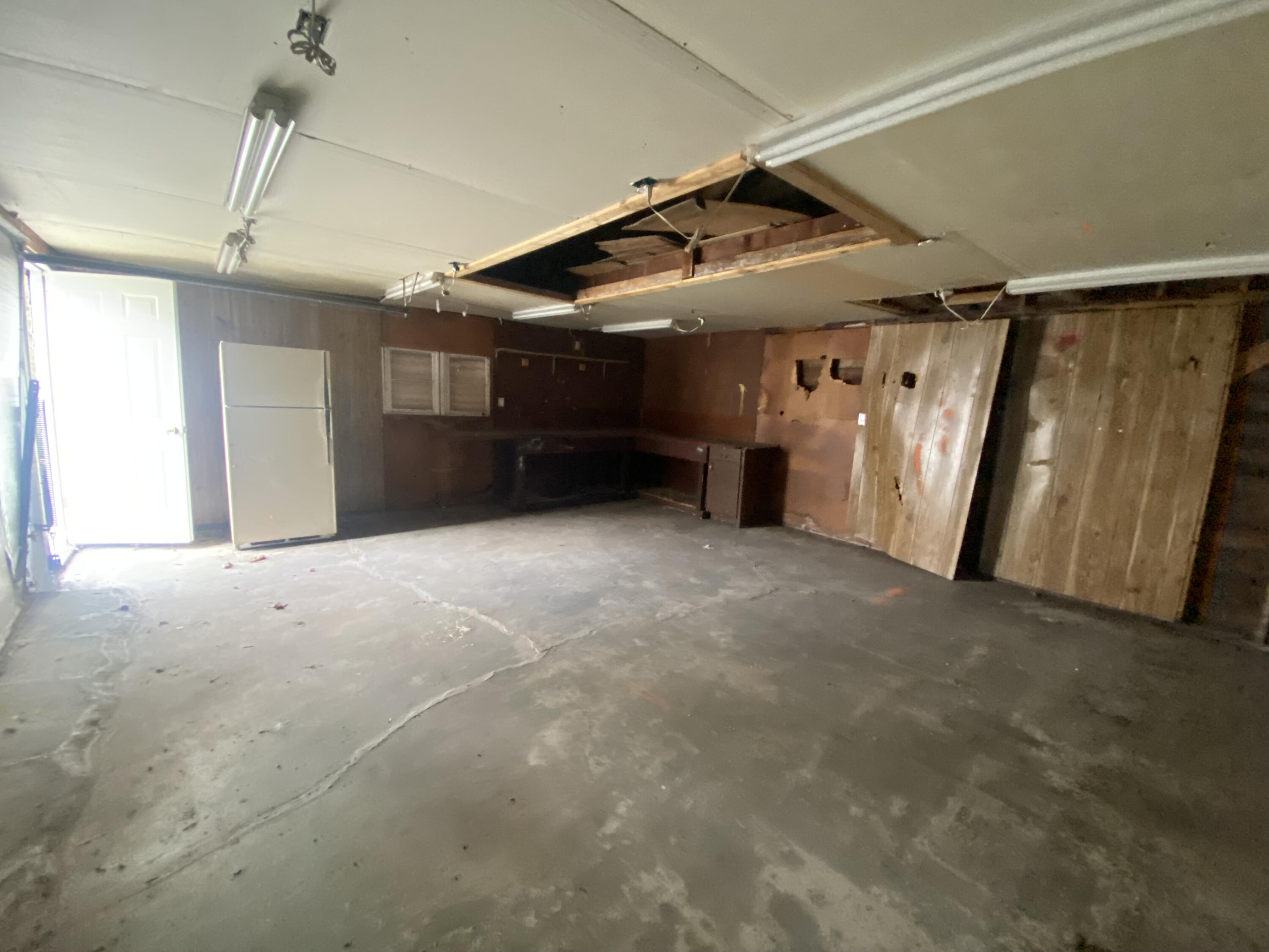 17125 Valade Street Property Photo 20