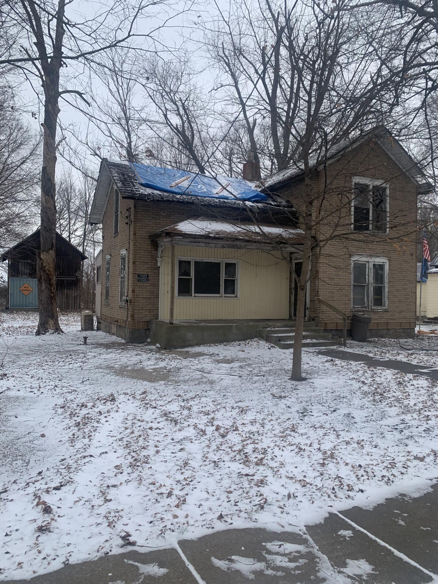 140 W Clay Street Property Photo