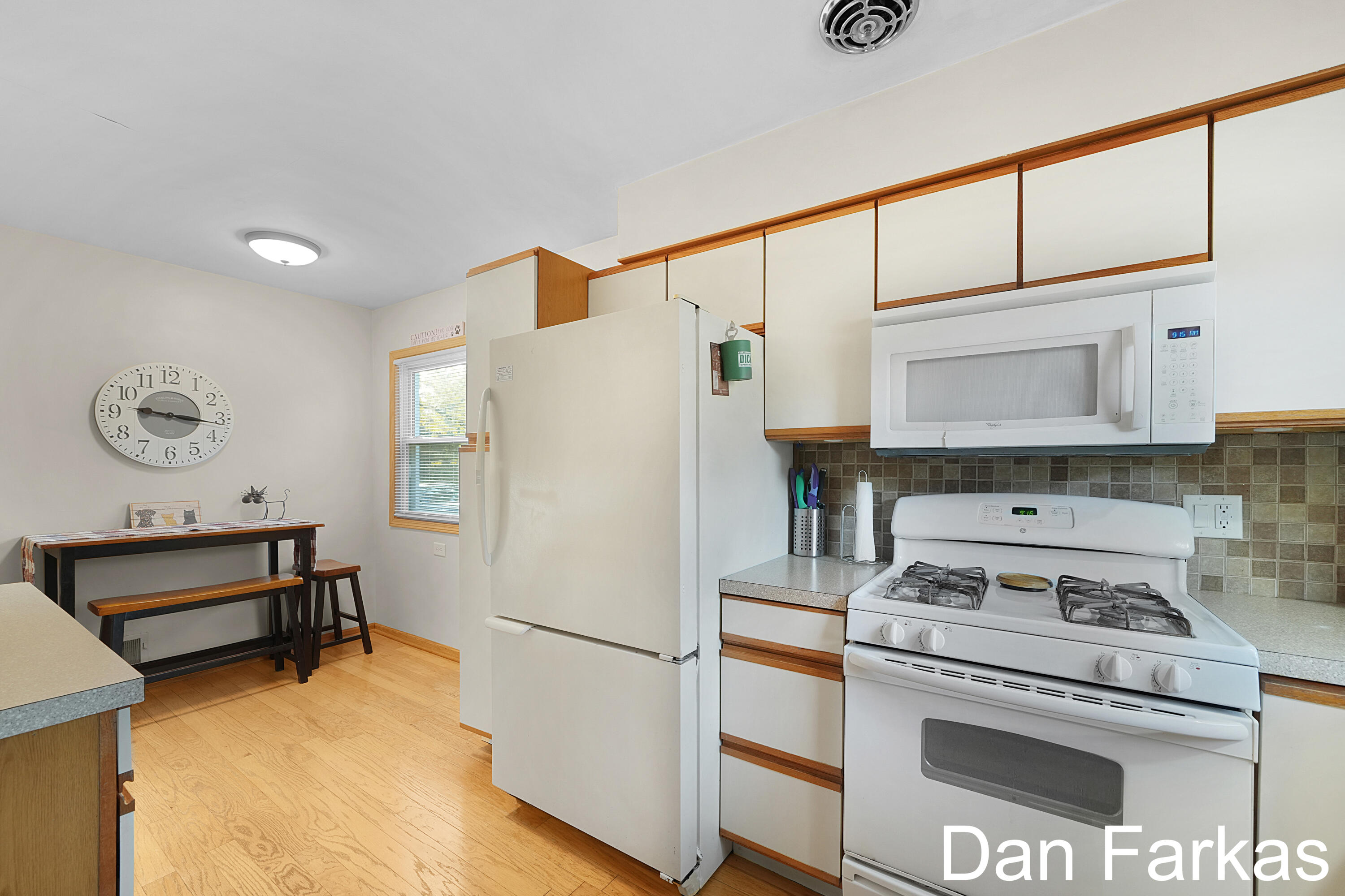 3743 Colby Avenue Sw Property Photo 5