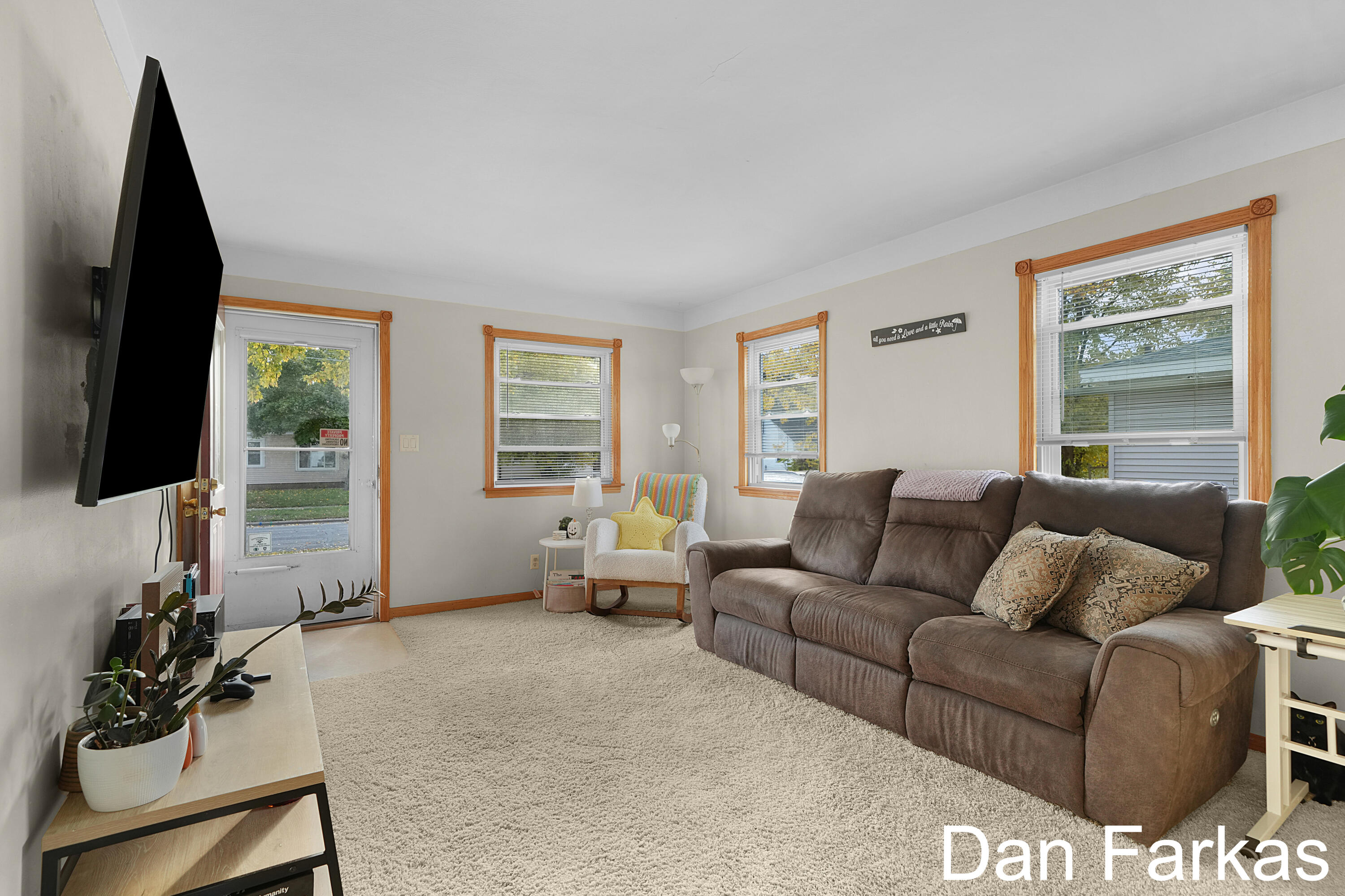 3743 Colby Avenue Sw Property Photo 8