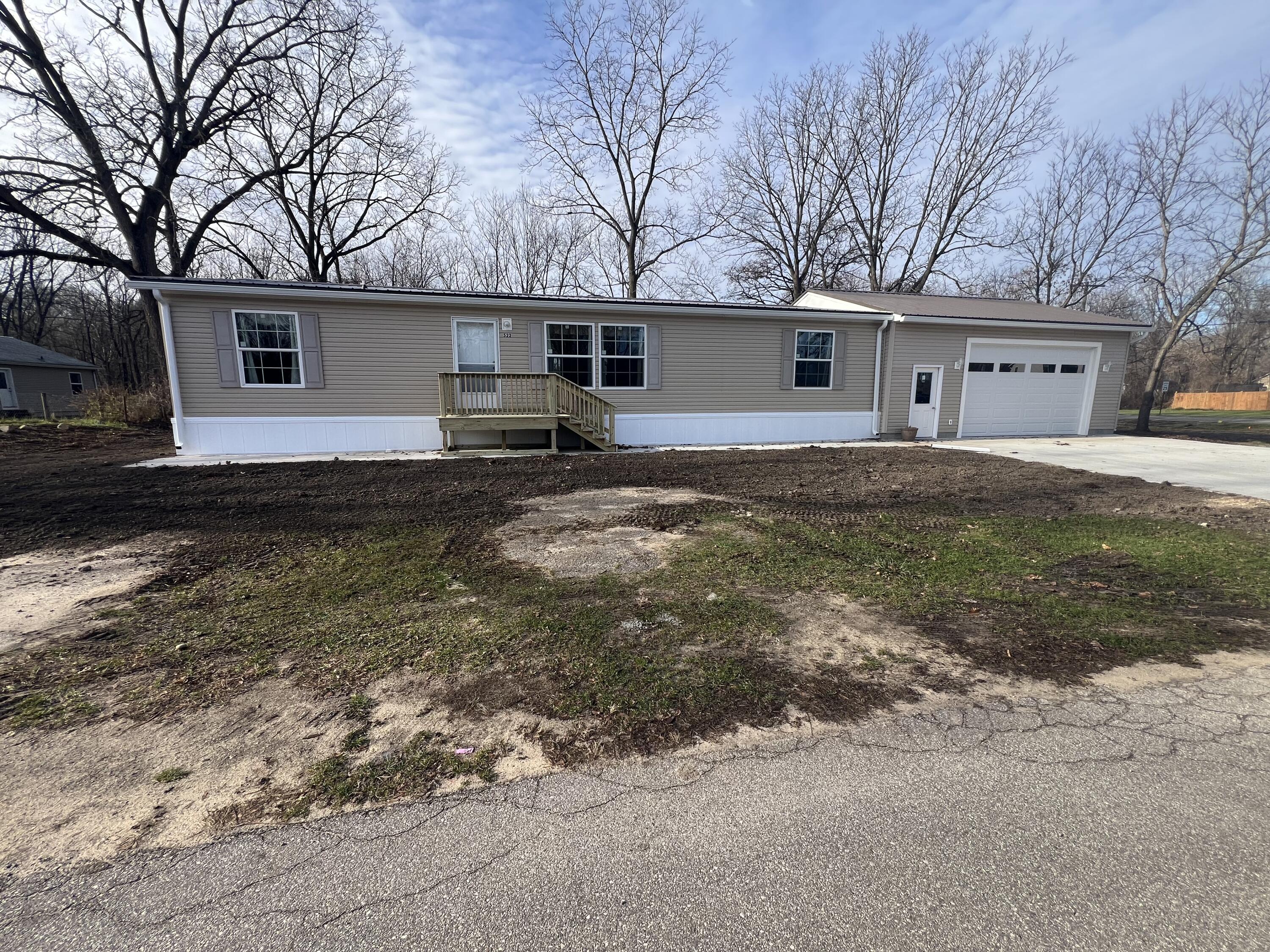 199 S Ewing Street Property Photo 1