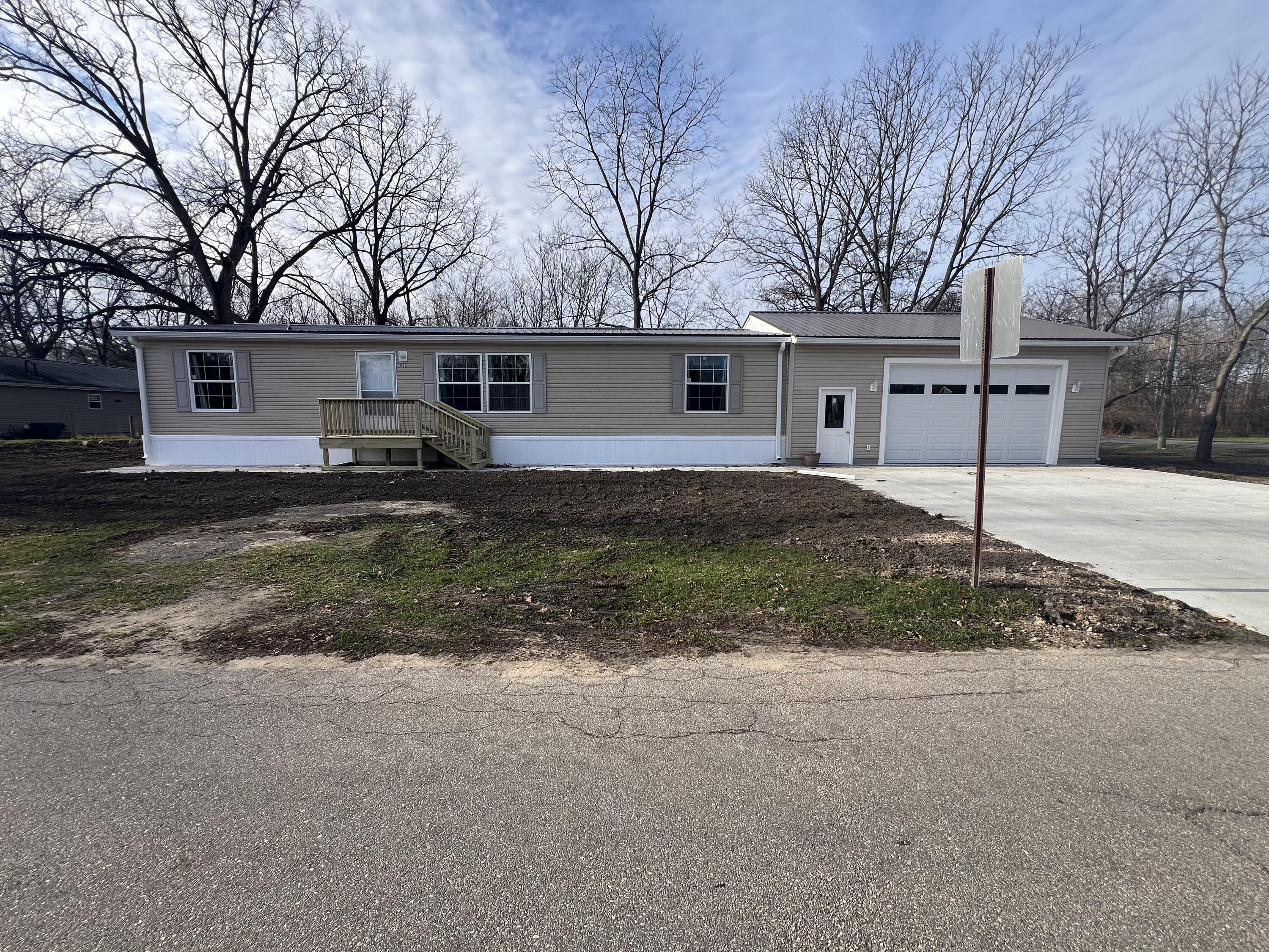 199 S Ewing Street Property Photo 3