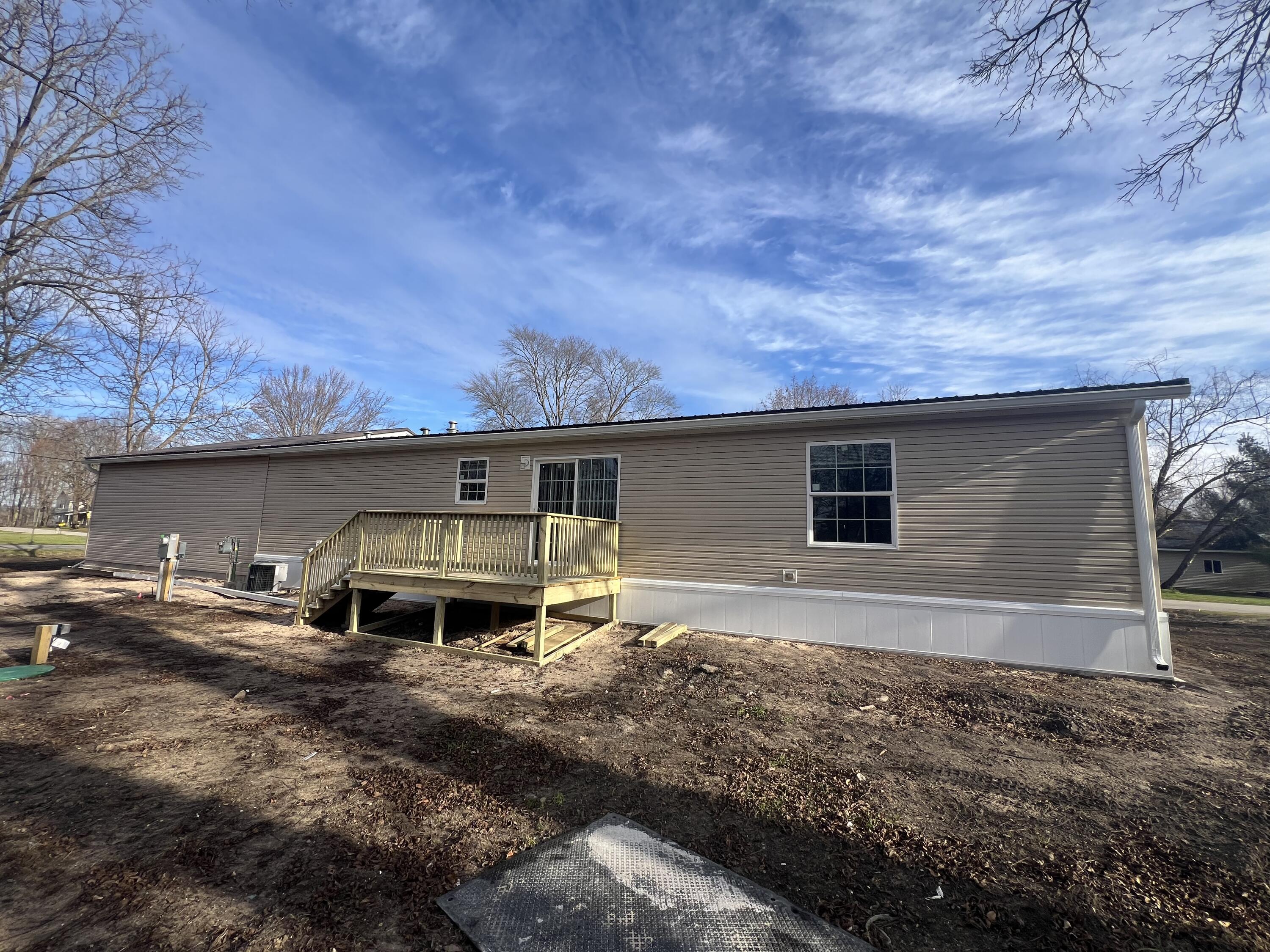 199 S Ewing Street Property Photo 4