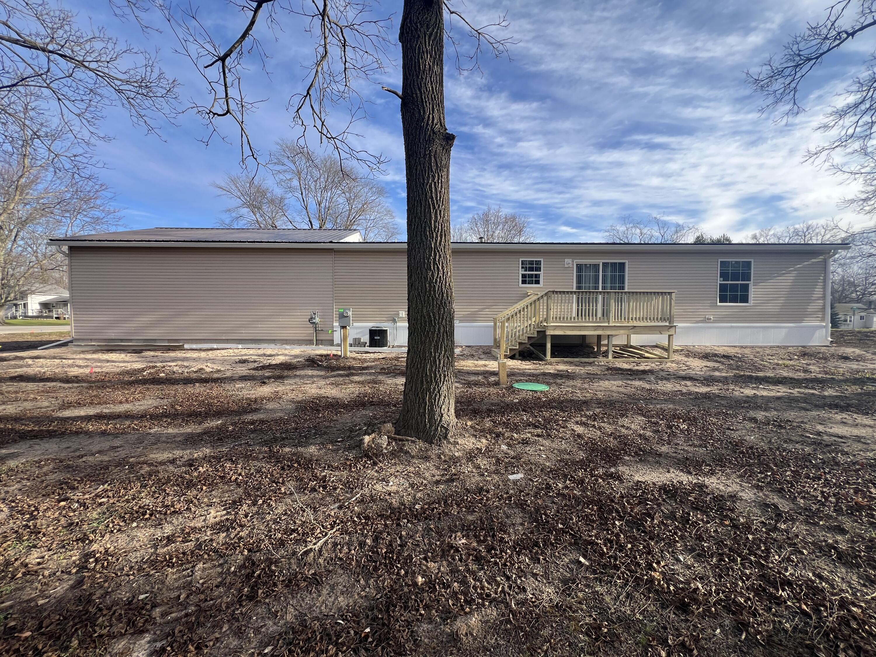 199 S Ewing Street Property Photo 8